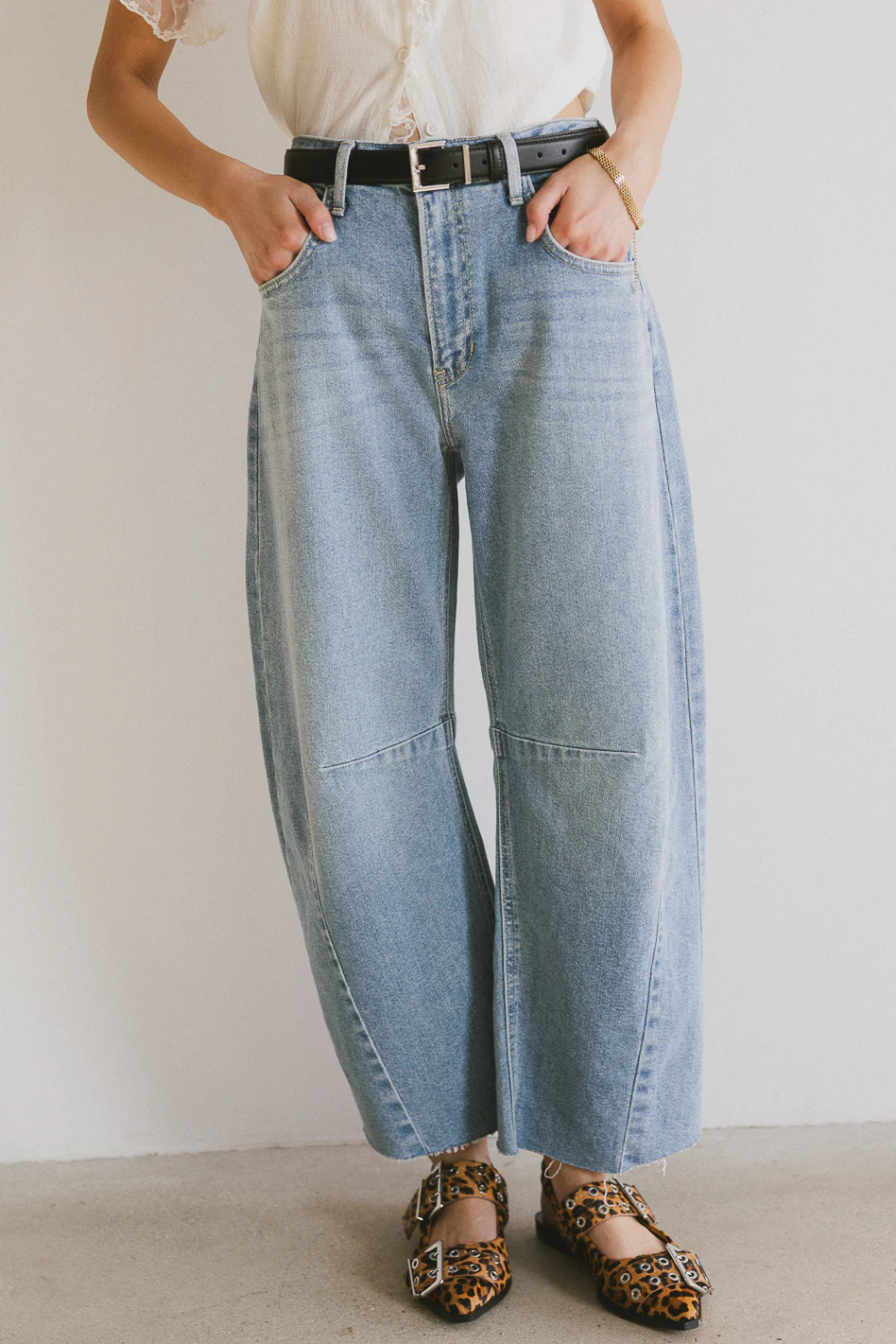 Juliette Barrel Jeans in Light Wash - FINAL SALE - Image 2