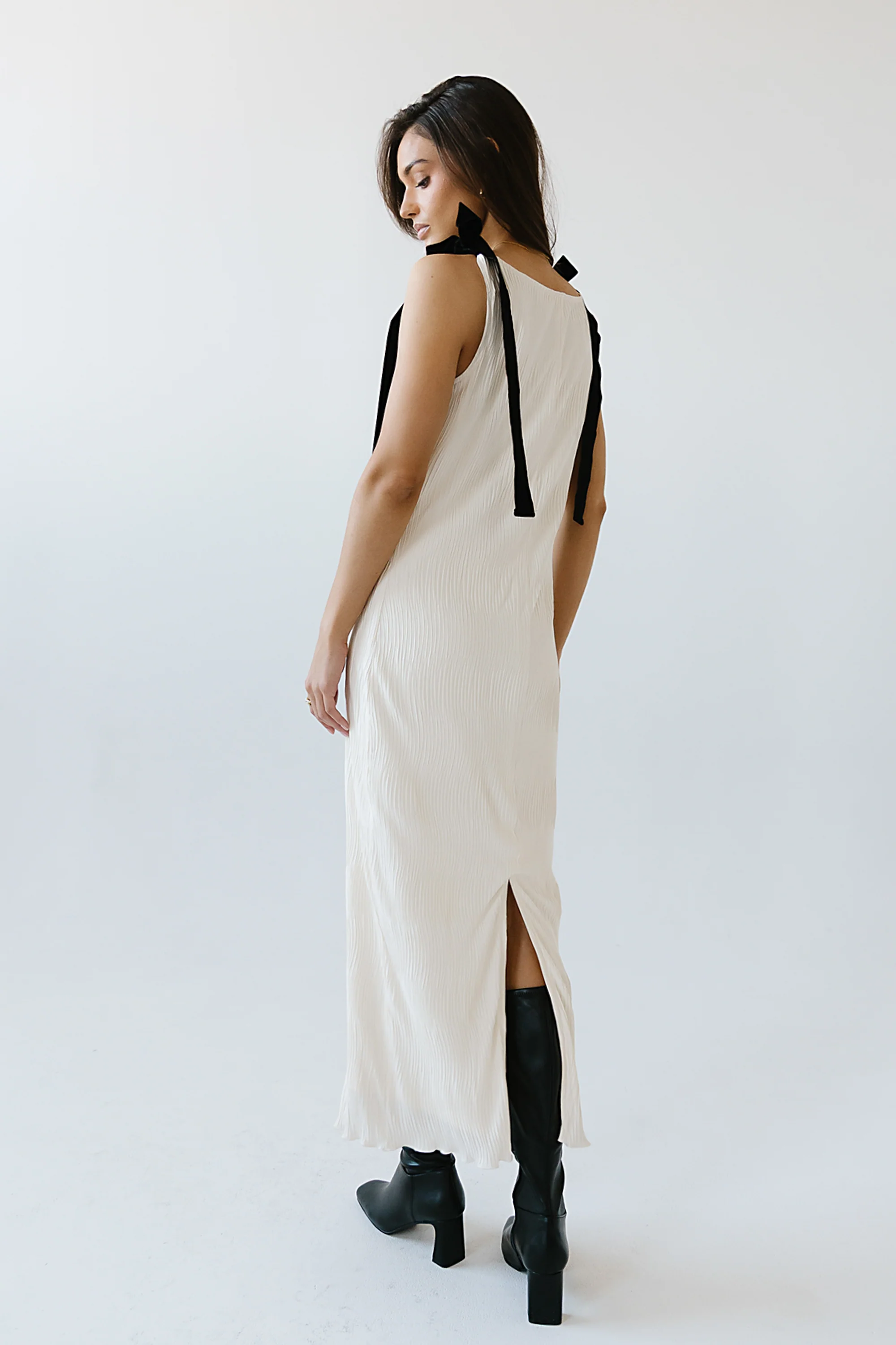 Kasey Textured Maxi Dress - FINAL SALE - Image 3