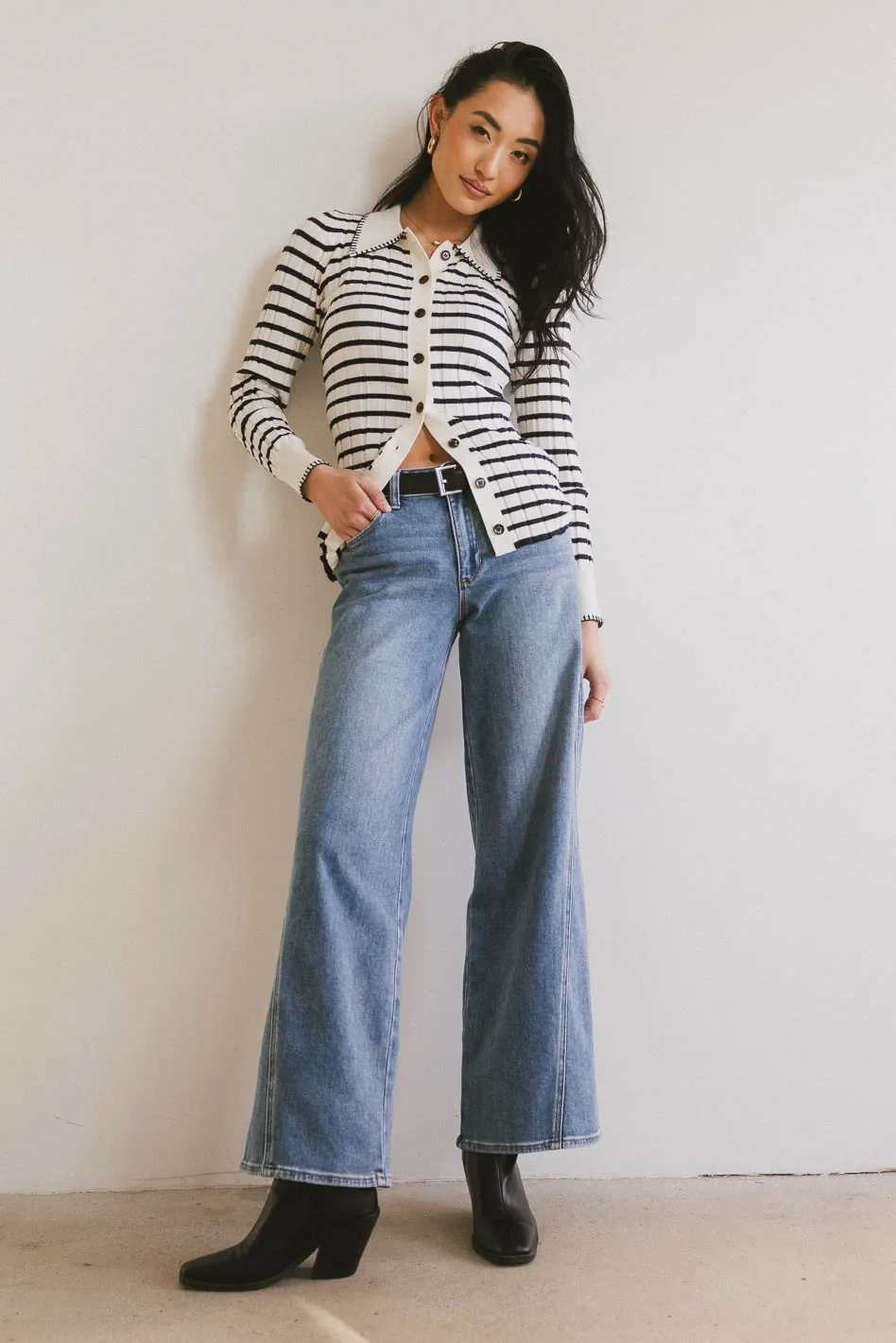Kate Wide Leg Jeans in Medium Wash - FINAL SALE - Image 5