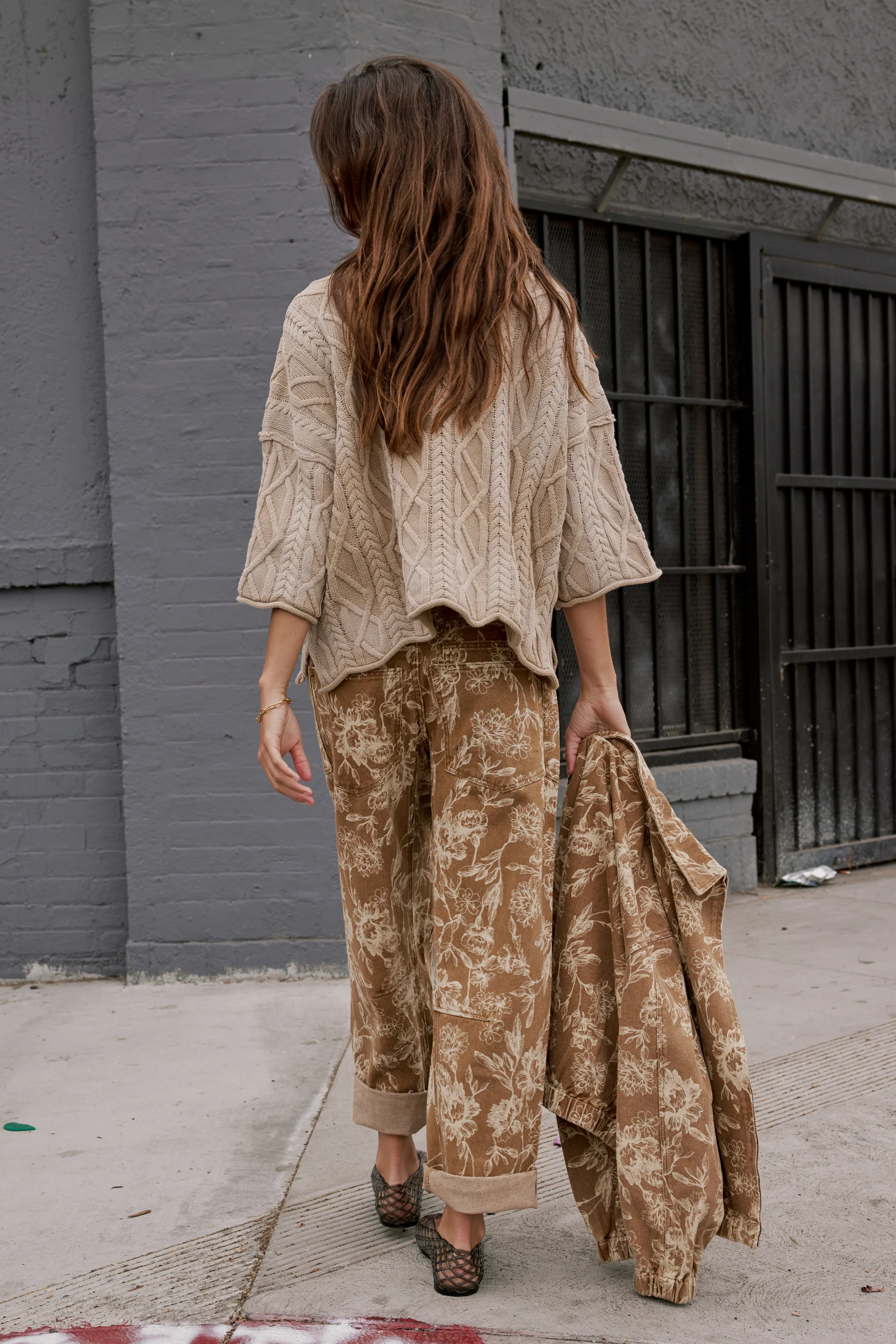 Kellie Floral Barrel Jeans in Camel - FINAL SALE - Image 4