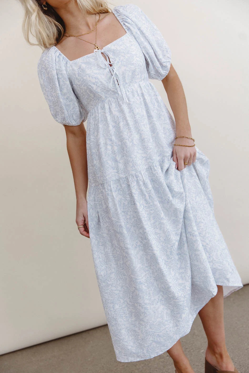 Kelsie Floral Midi Dress in Blue - FINAL SALE - Image 2