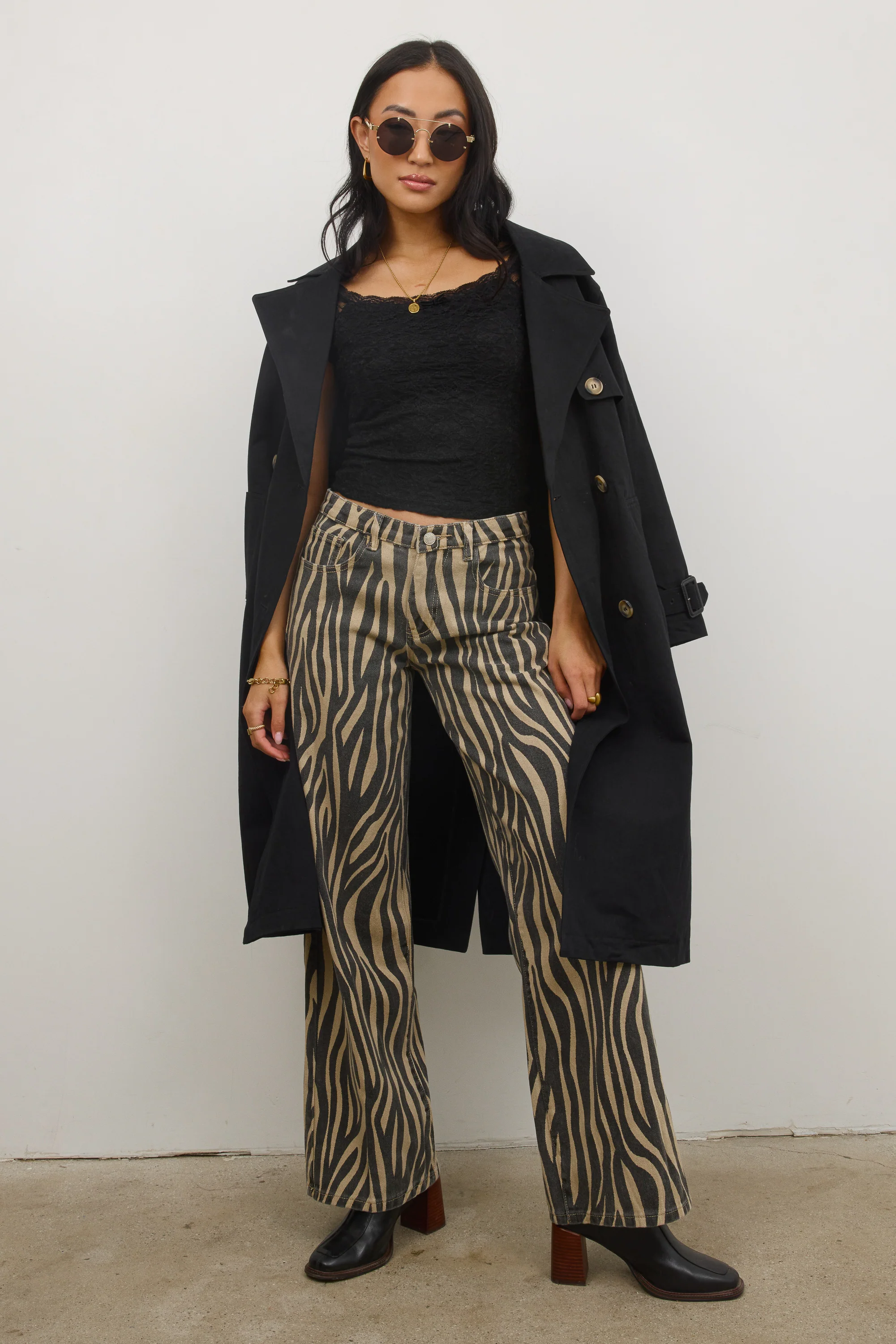 Kenzie Wide Leg Jeans in Zebra - Image 6