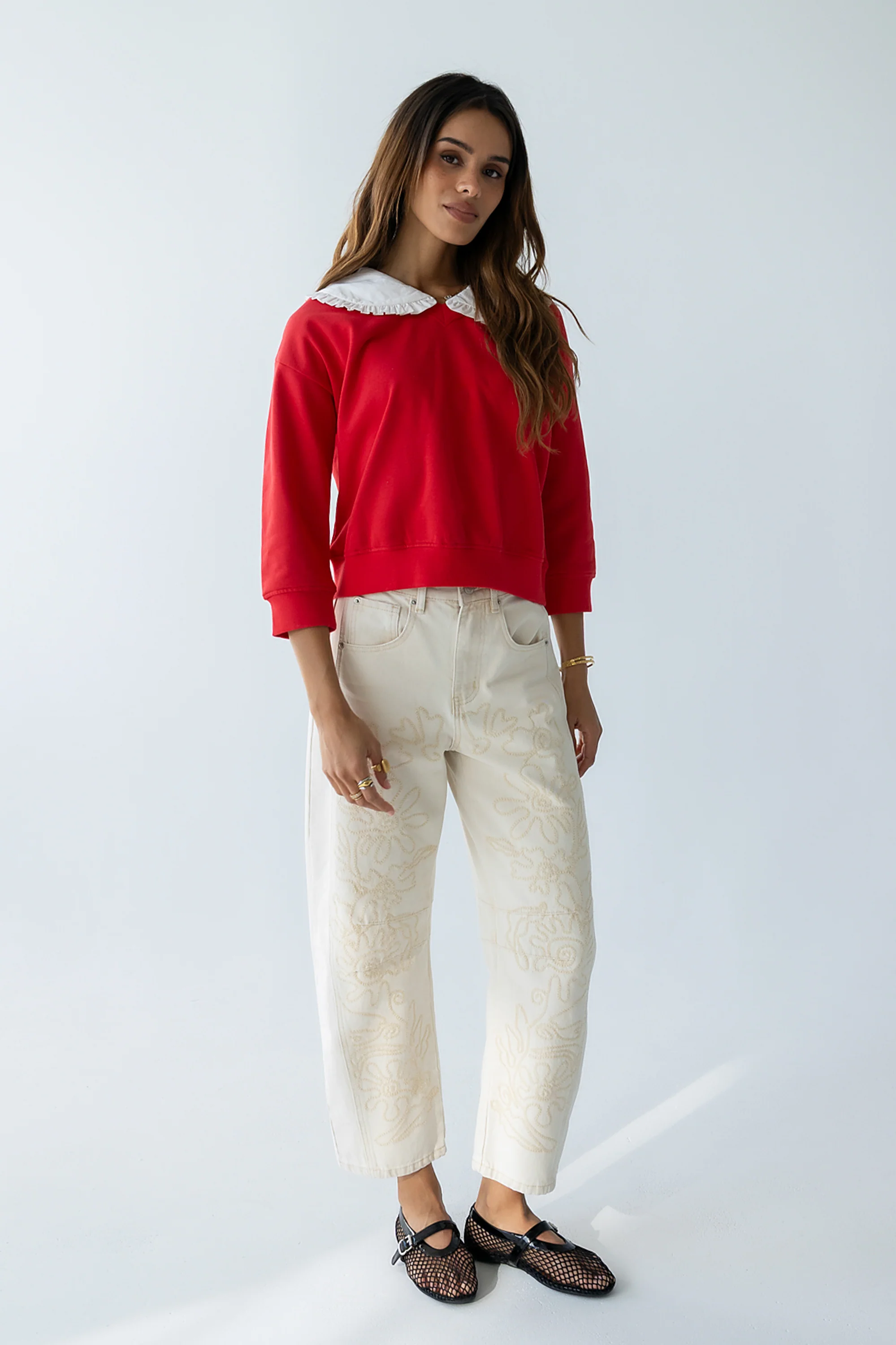 Kinsey Embroidered Barrel Jeans in Beige - Image 4