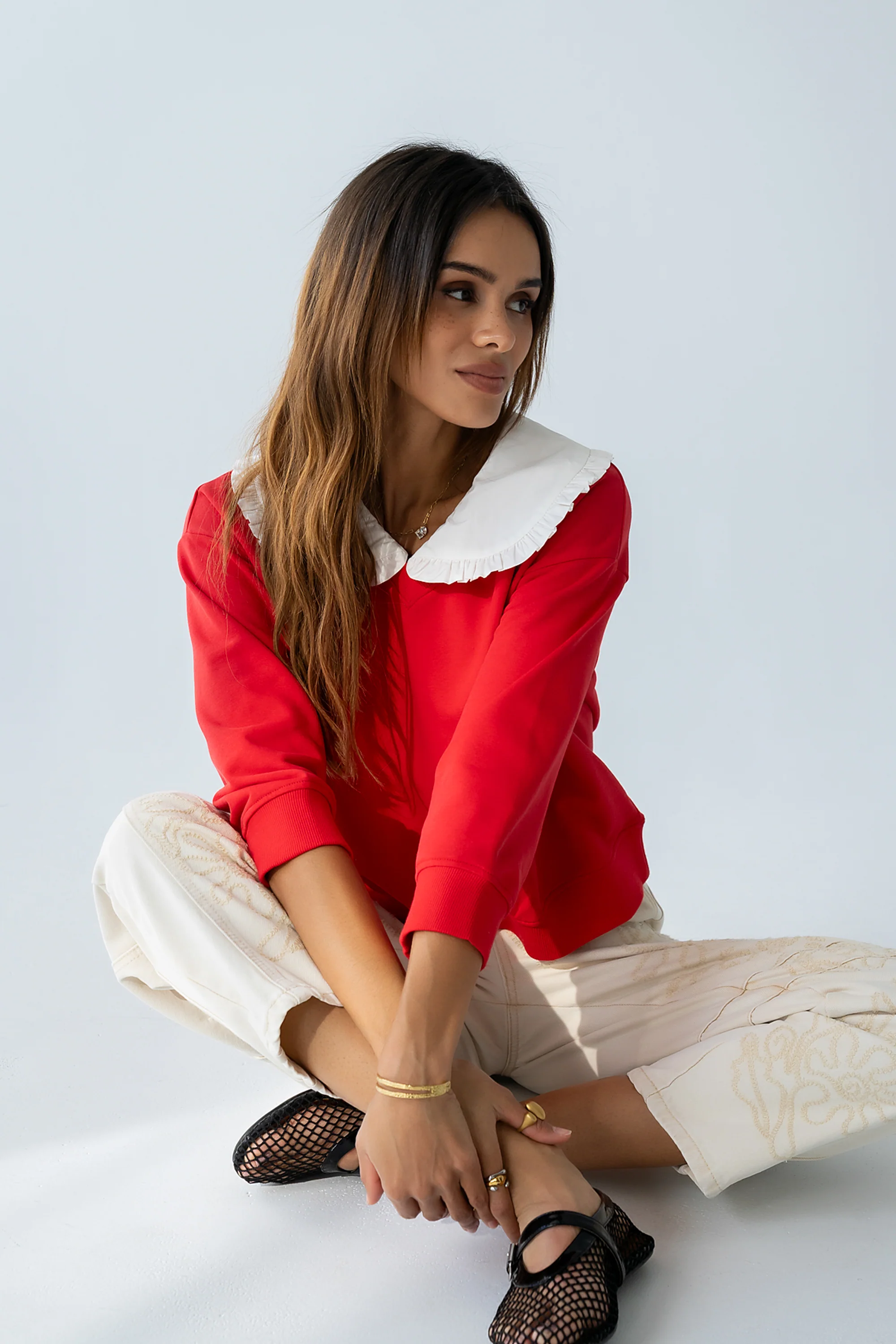 Kinsey Embroidered Barrel Jeans in Beige - Image 5