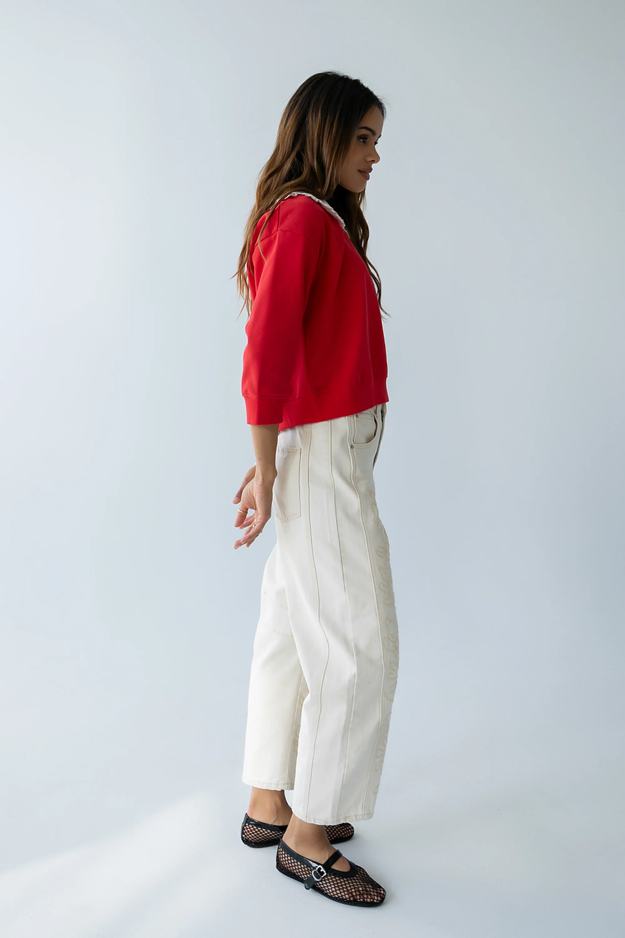Kinsey Embroidered Barrel Jeans in Beige - Image 7