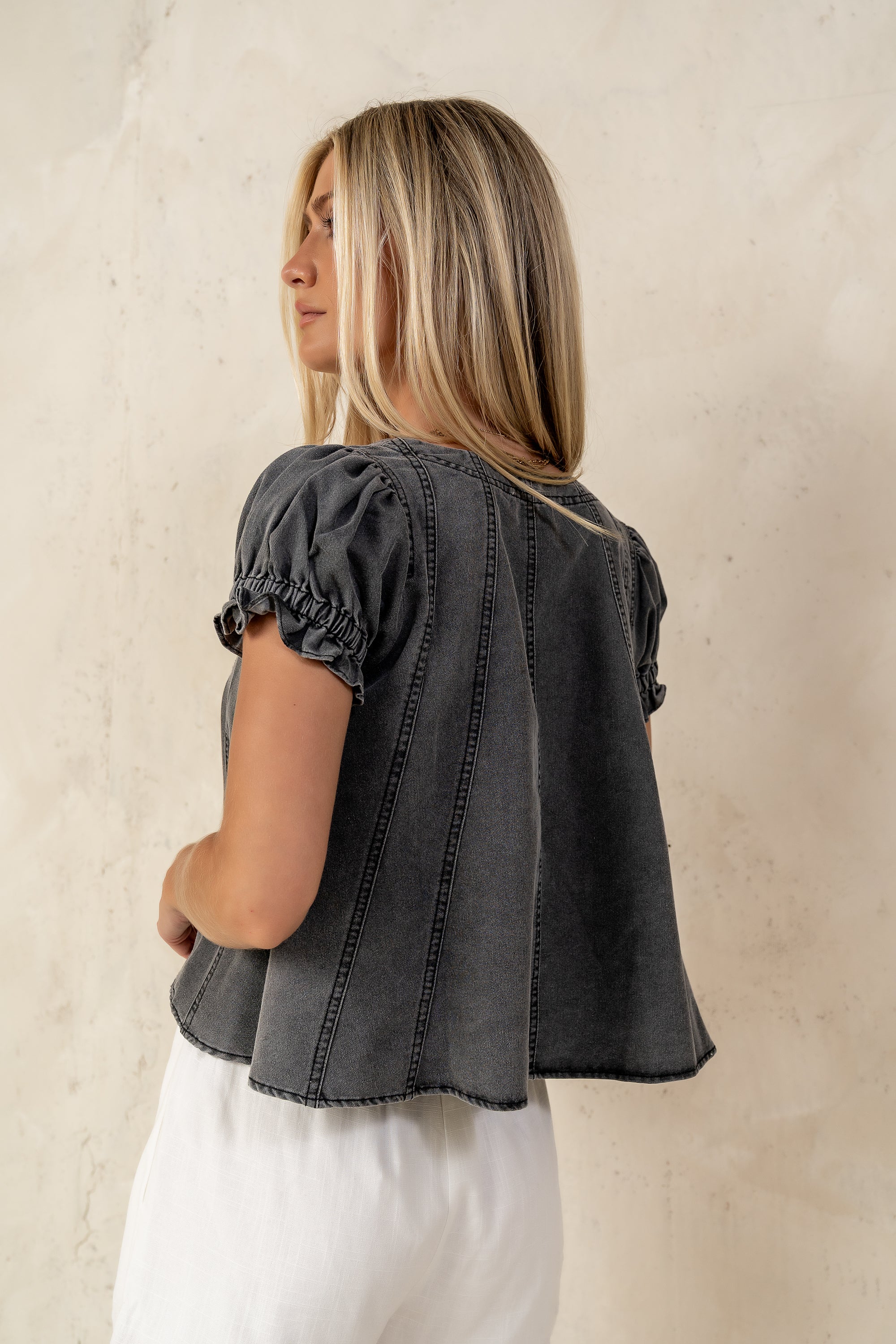 Laney Relaxed Blouse in Black - FINAL SALE - Image 4