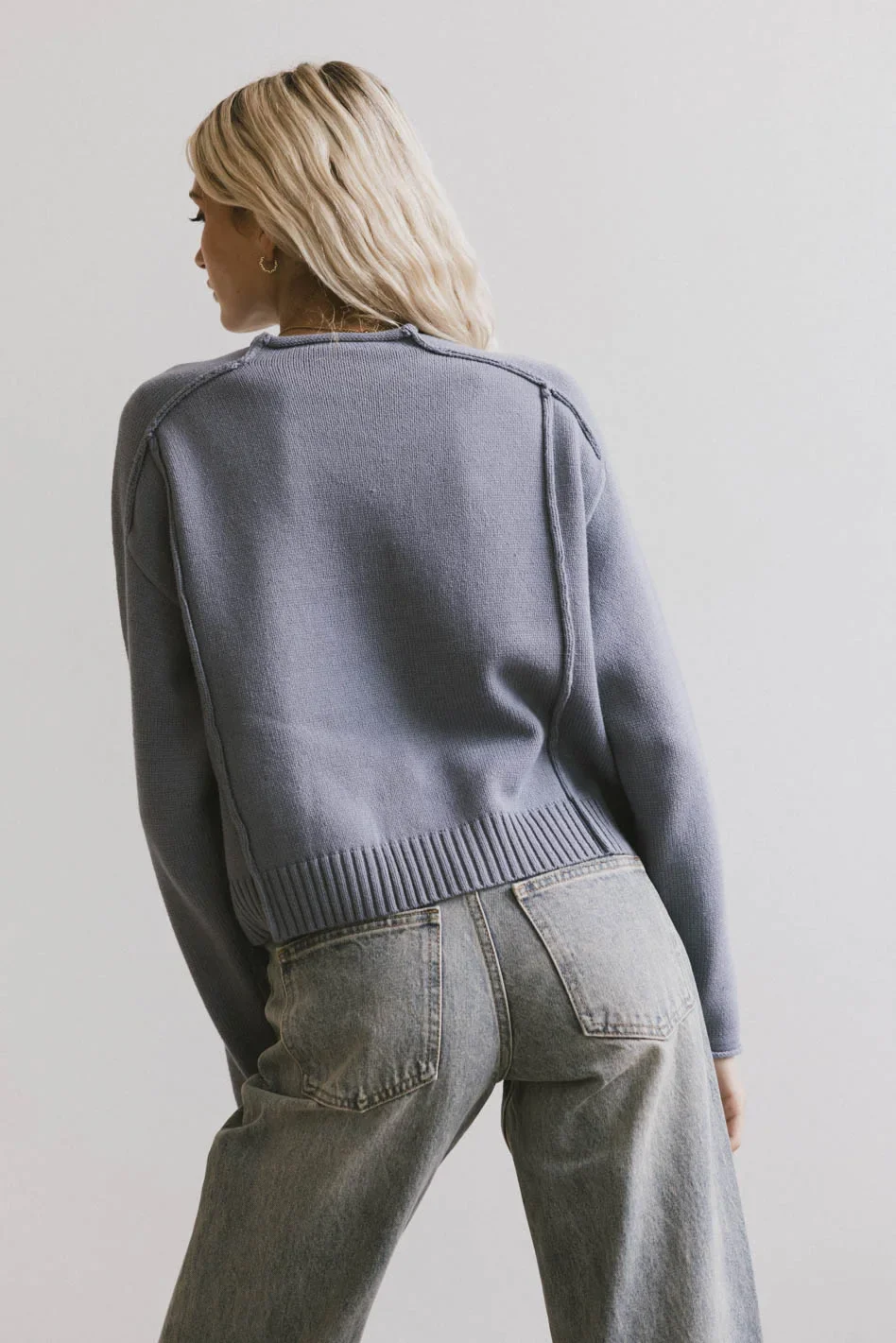 Leander Knit Sweater in Dark Blue - FINAL SALE - Image 3
