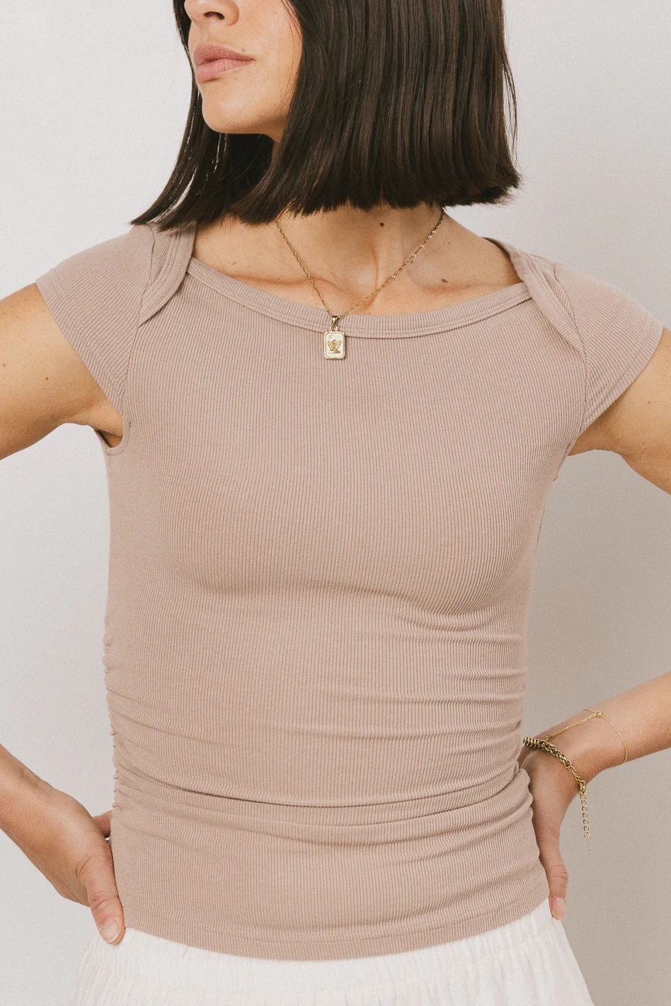 Leia Cap Sleeve Basic Top in Taupe - FINAL SALE - Image 2