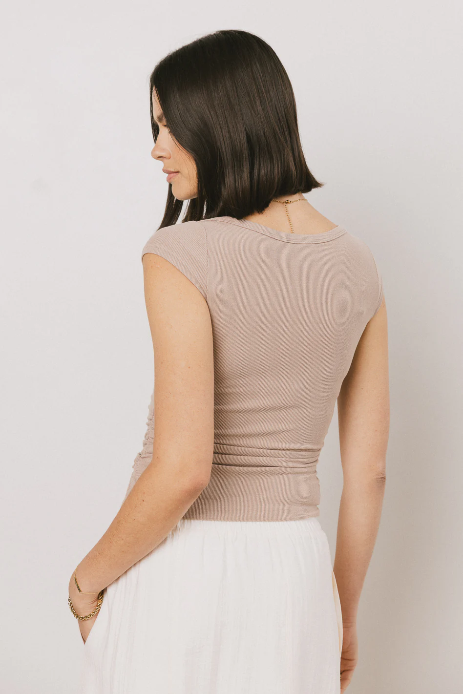Leia Cap Sleeve Basic Top in Taupe - FINAL SALE - Image 5