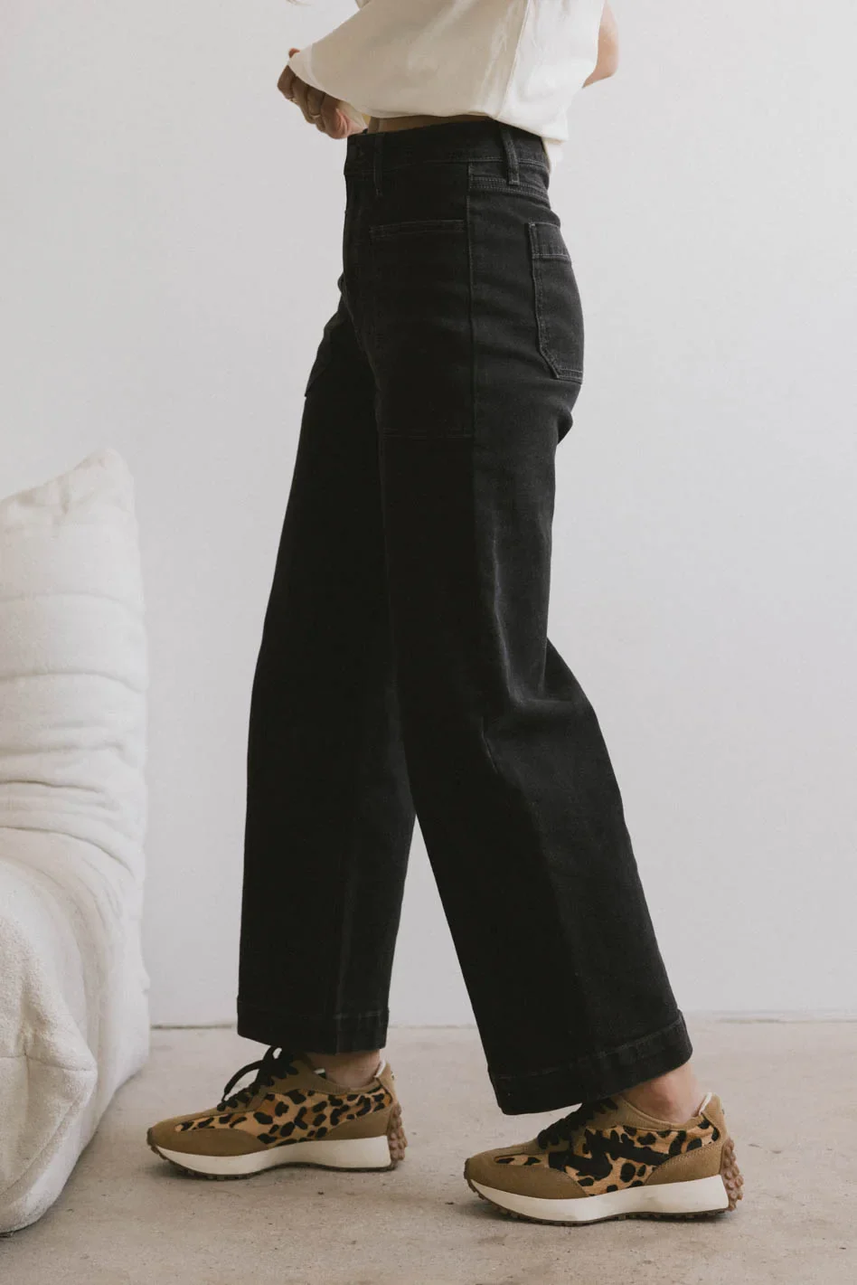 Leila Wide Leg Jeans in Black - Image 5