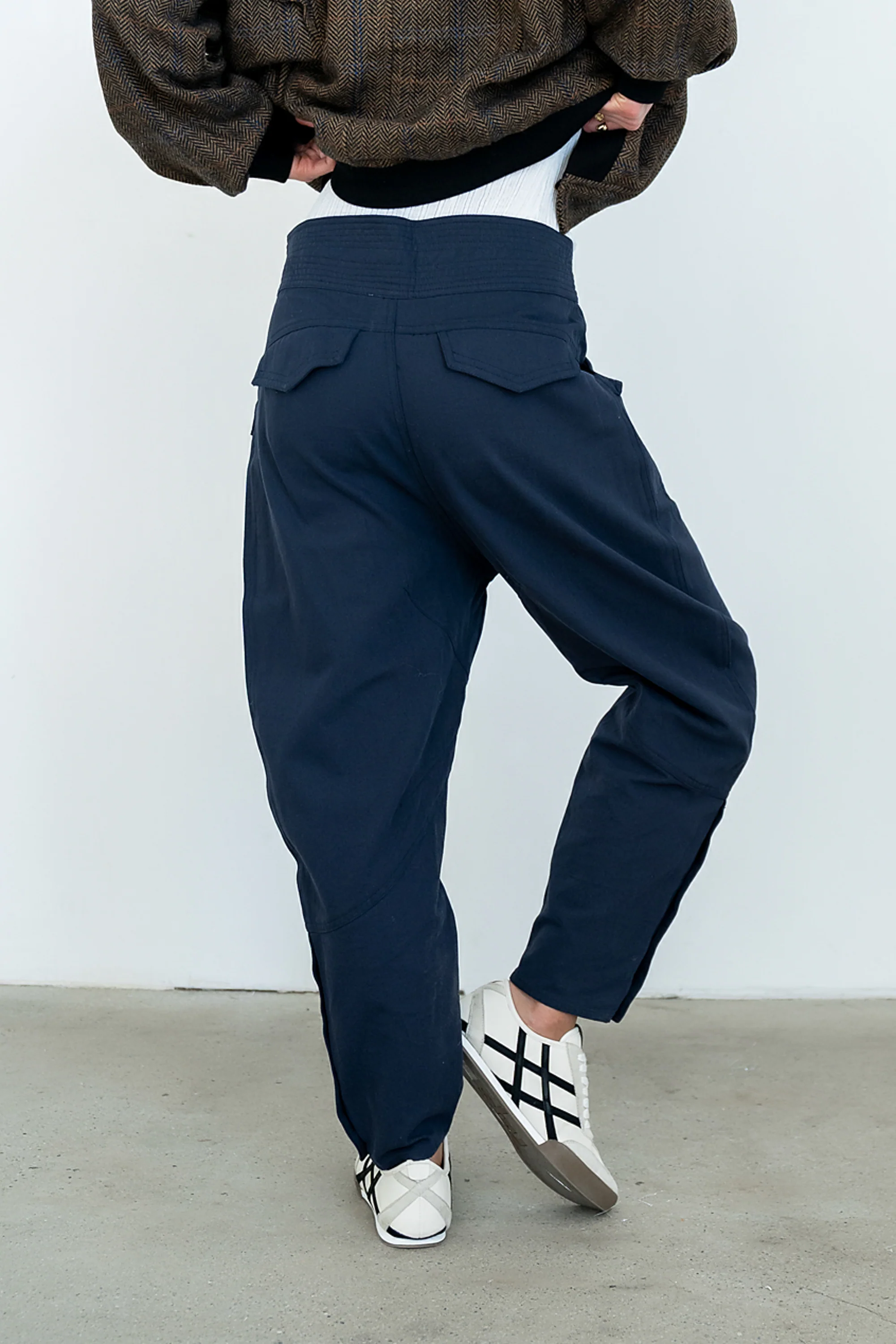 Lennie Cropped Barrel Pants - Image 5