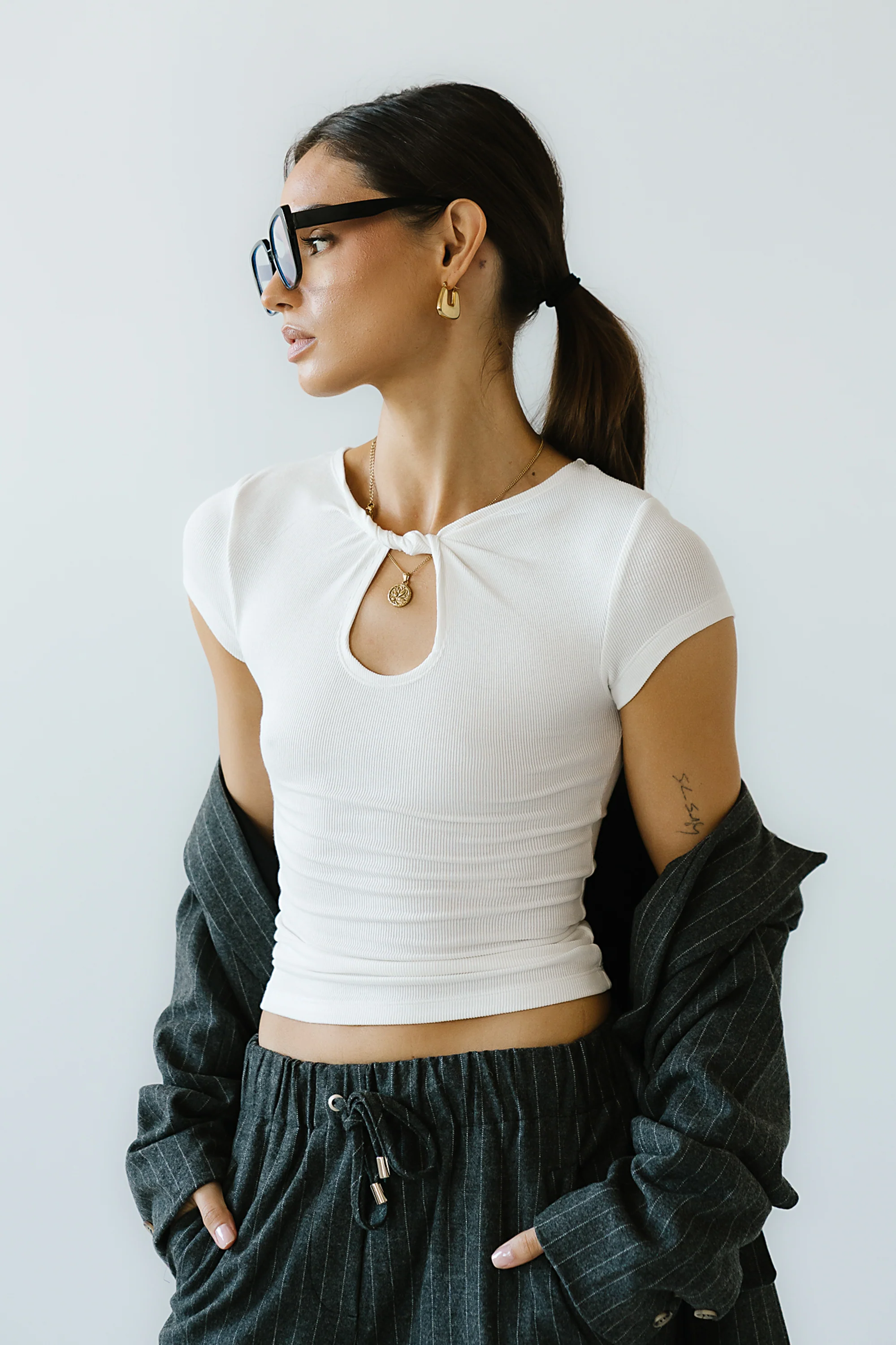 Leslie Cutout Top in White - FINAL SALE - Image 5