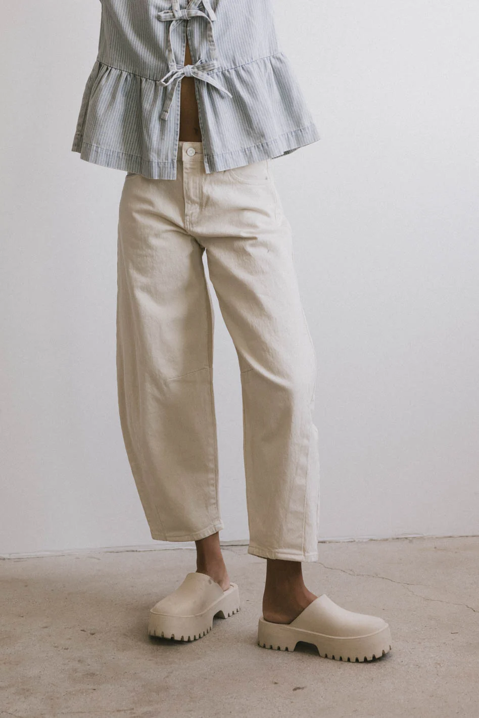 Lex Barrel Jeans in Ivory - FINAL SALE - Image 5