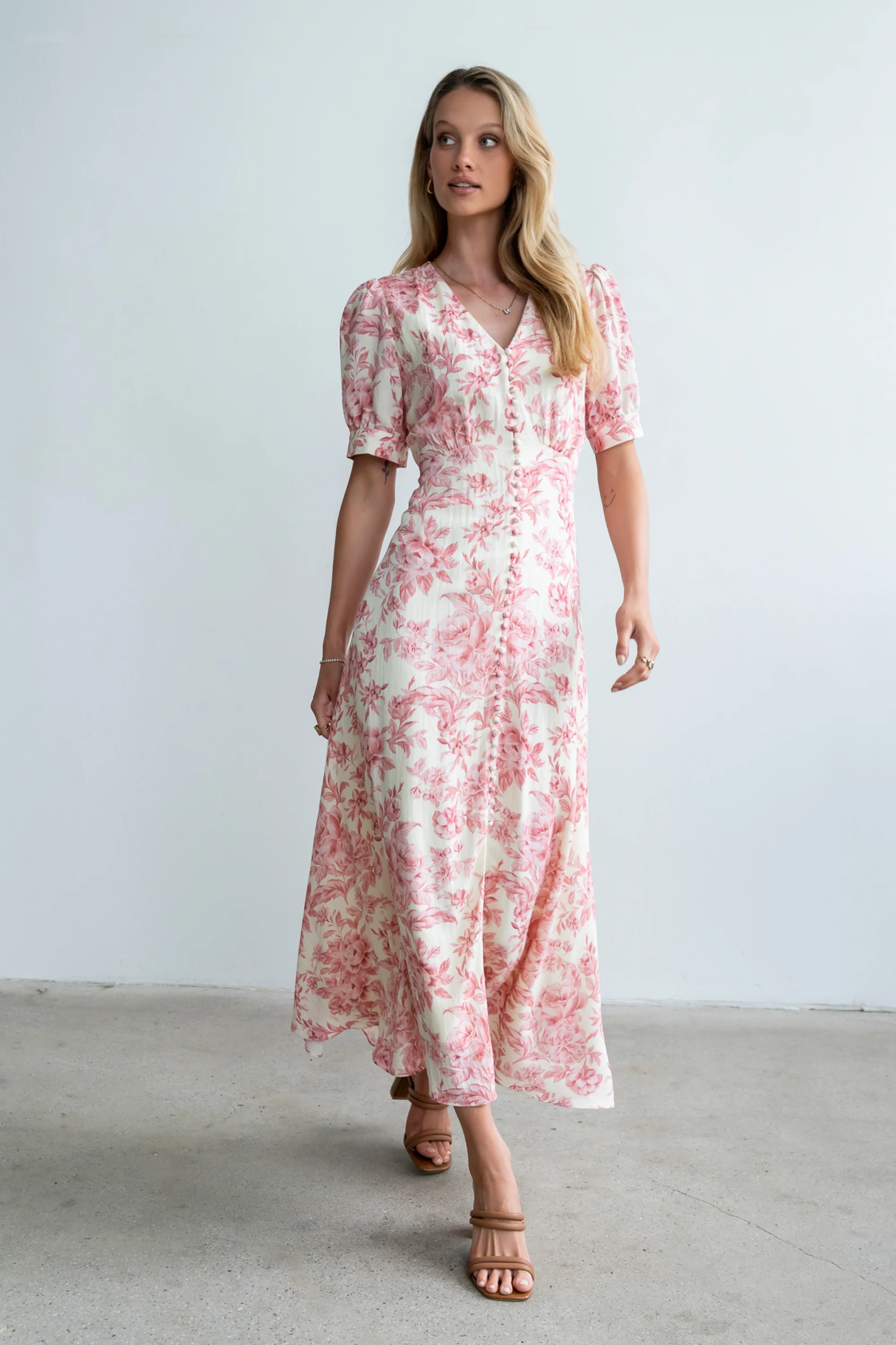 Lia Floral Midi Dress in Pink - Image 7