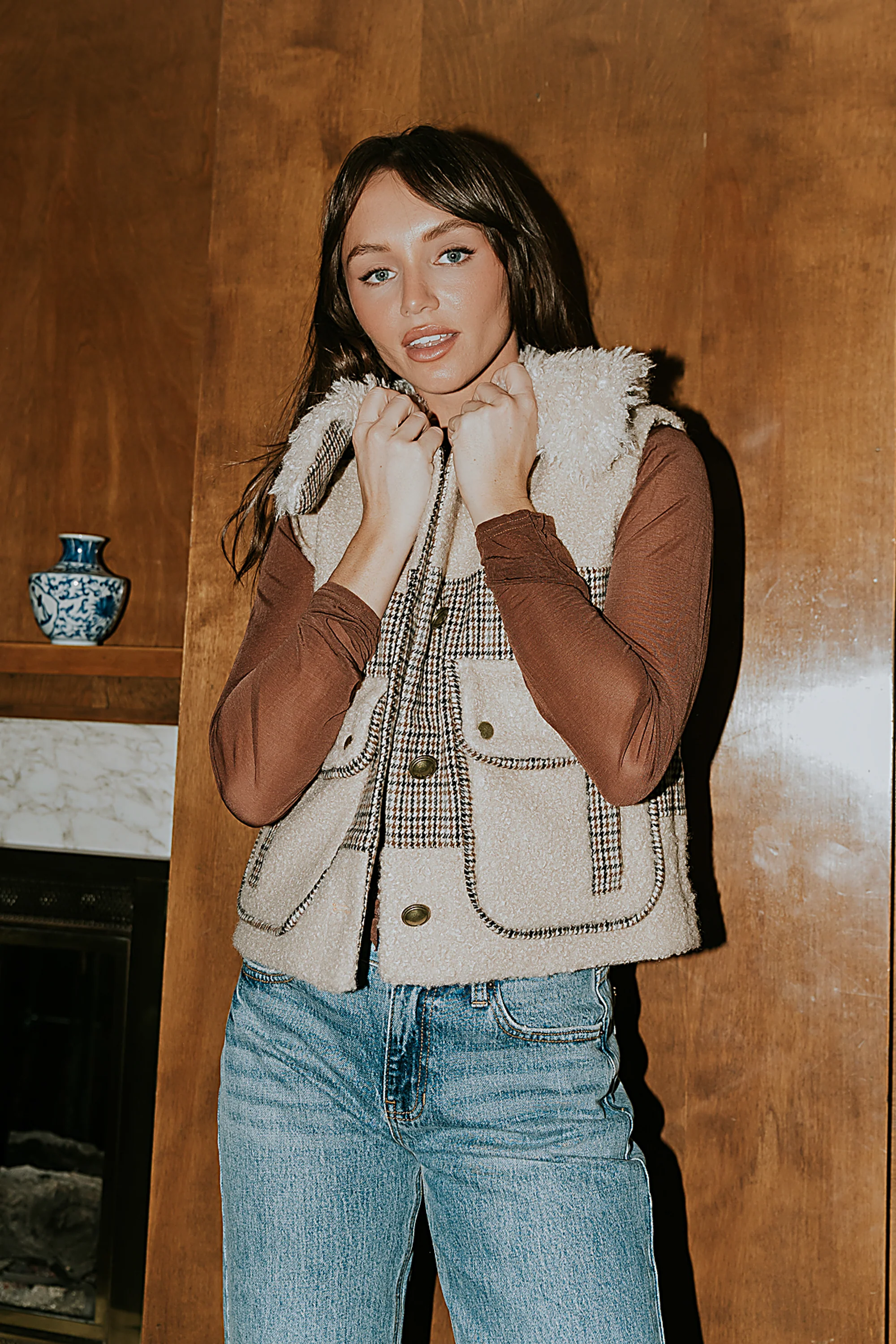 Liv Sherpa Vest in Taupe - FINAL SALE - Image 2