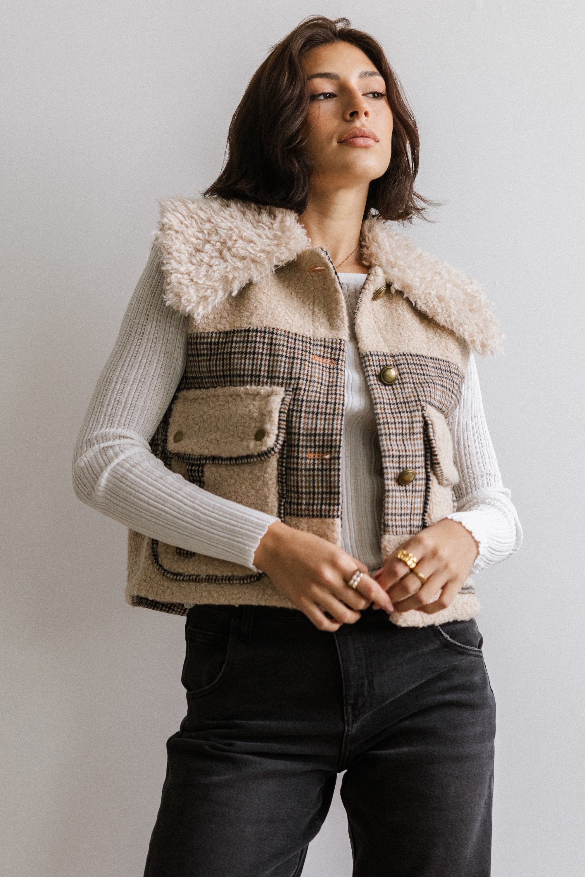 Liv Sherpa Vest in Taupe - FINAL SALE - Image 8