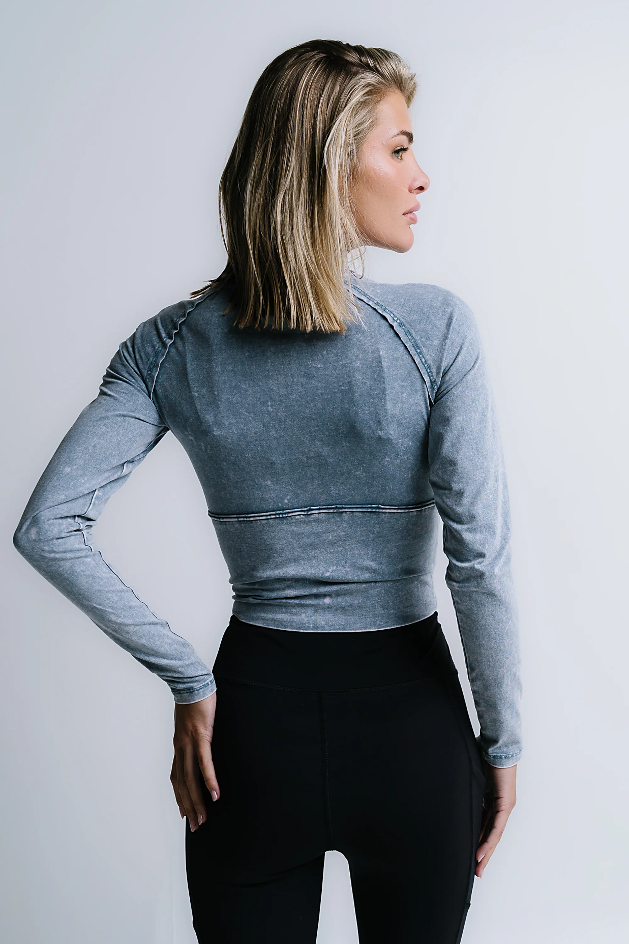 Louise Fitted Top in Blue - FINAL SALE - Image 2