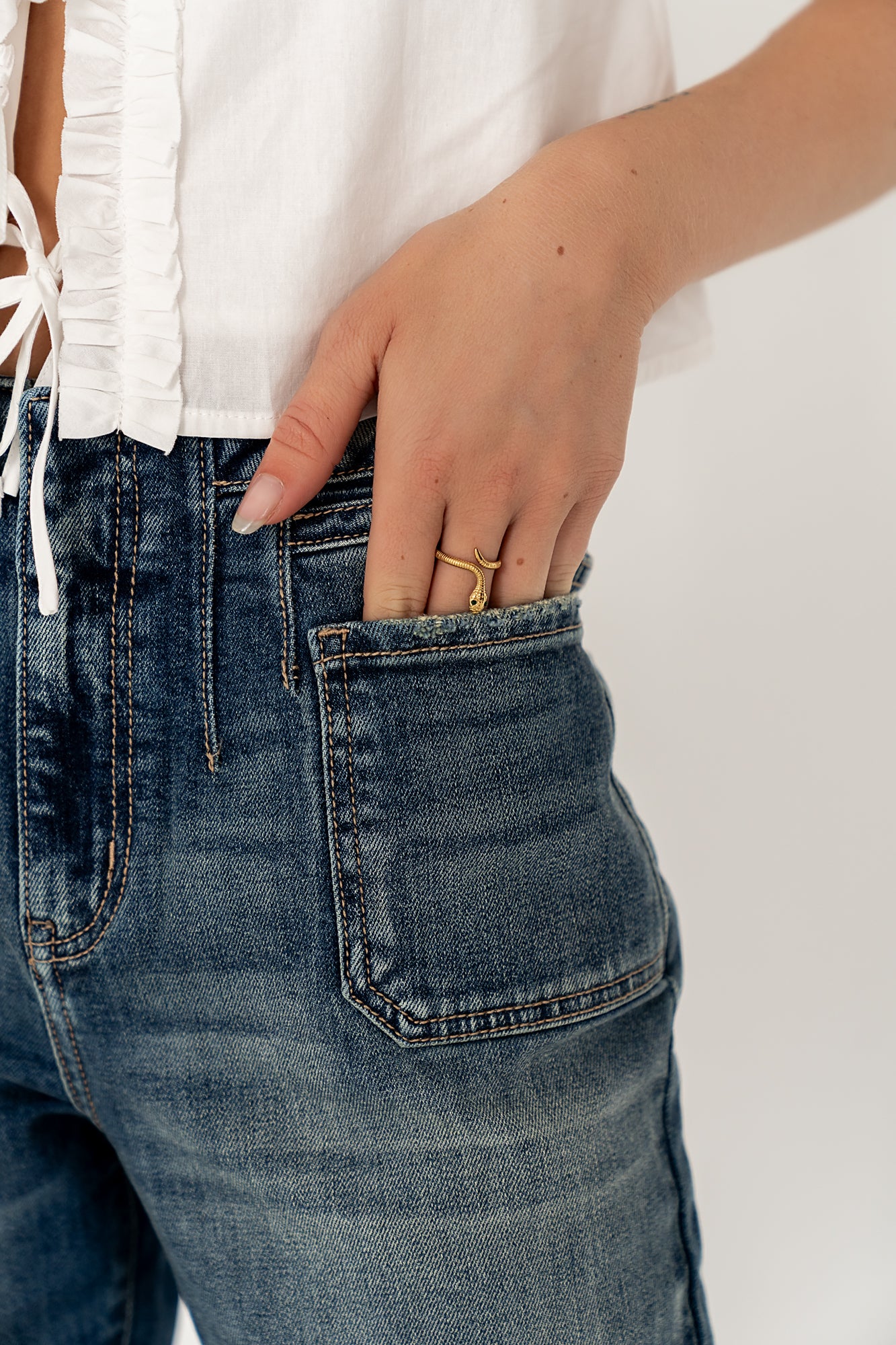 Luna Bootcut Jeans - Image 8