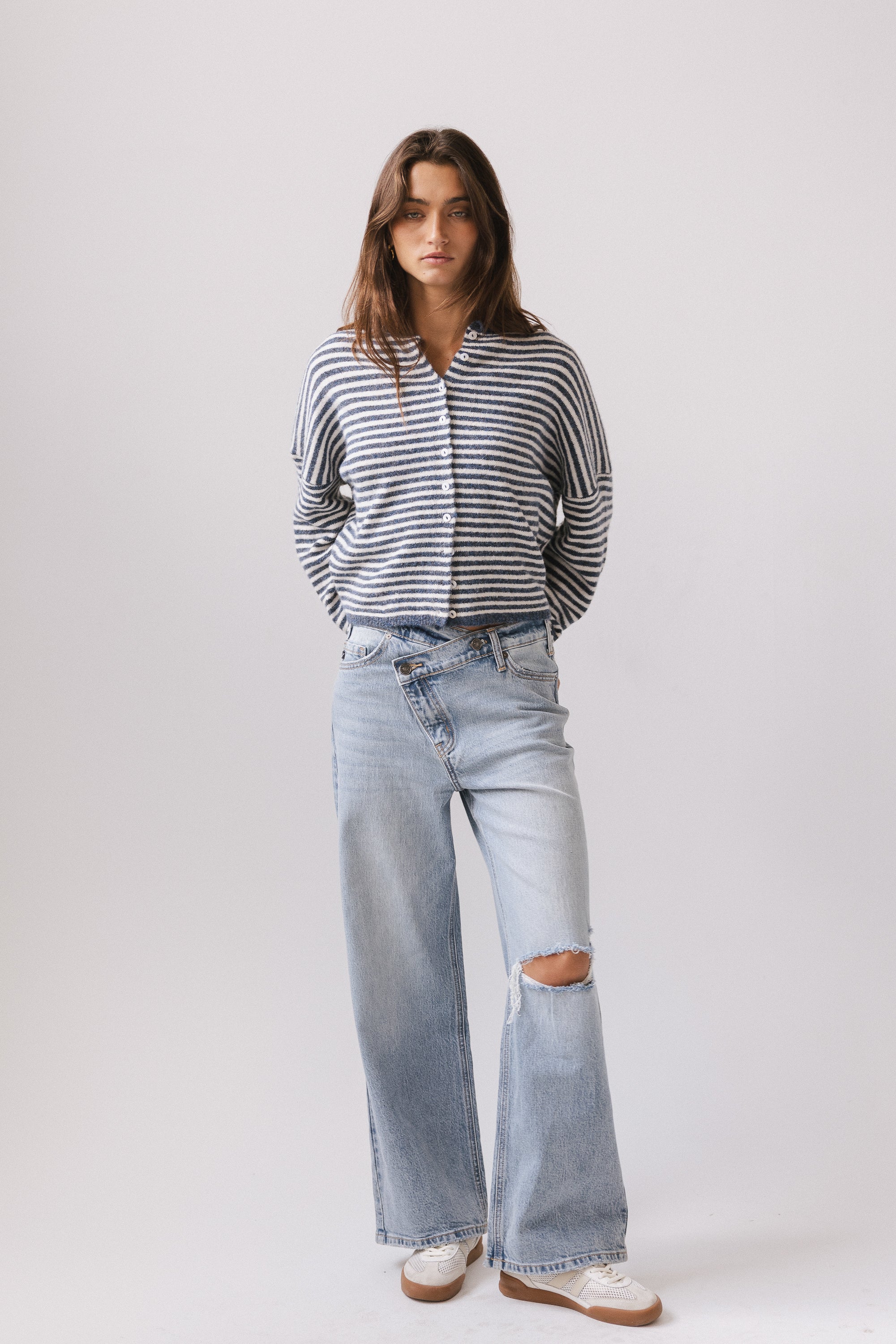 Lyla Crossover Wide Leg Jeans - Image 4