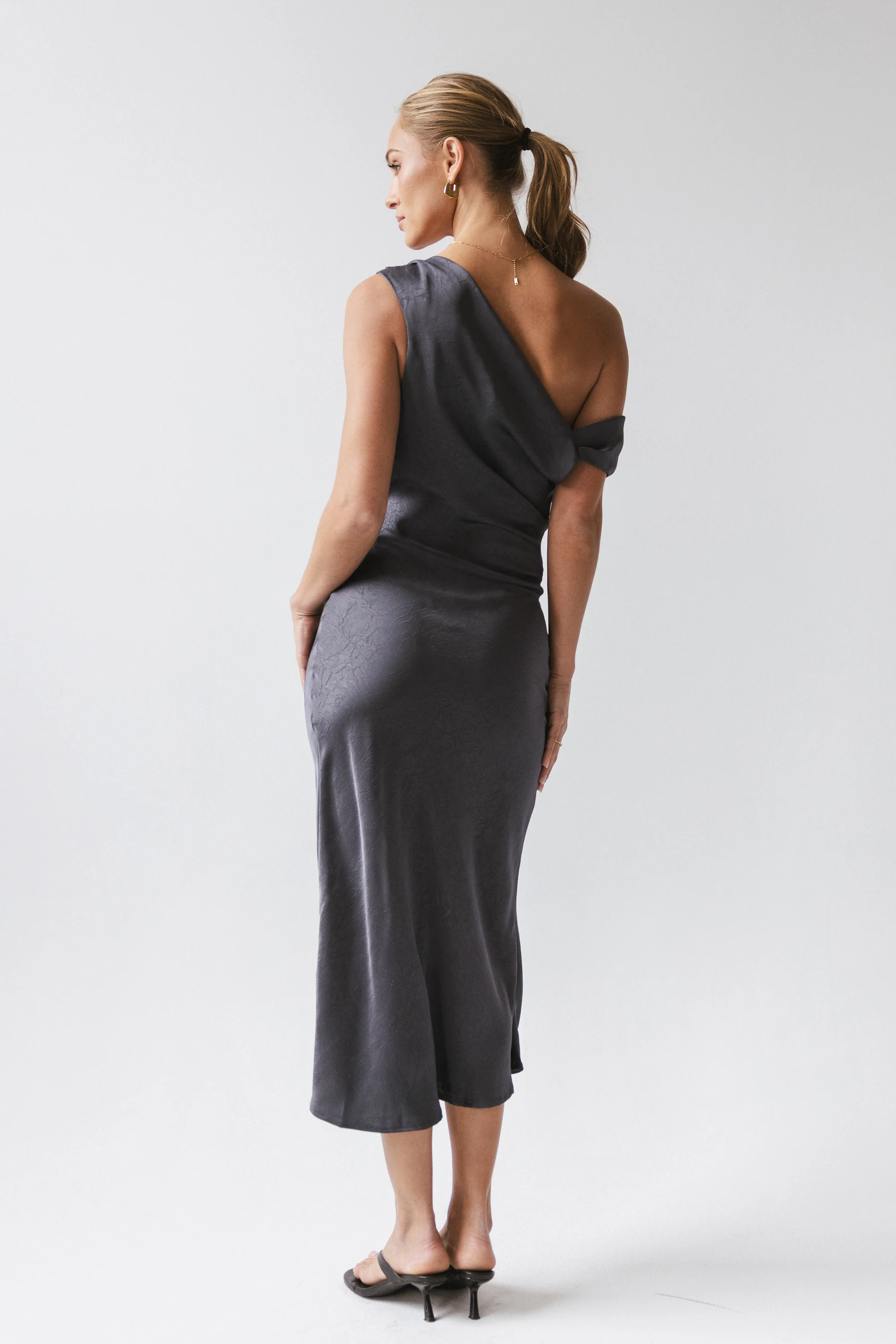 Malik Midi Dress in Navy - Image 2