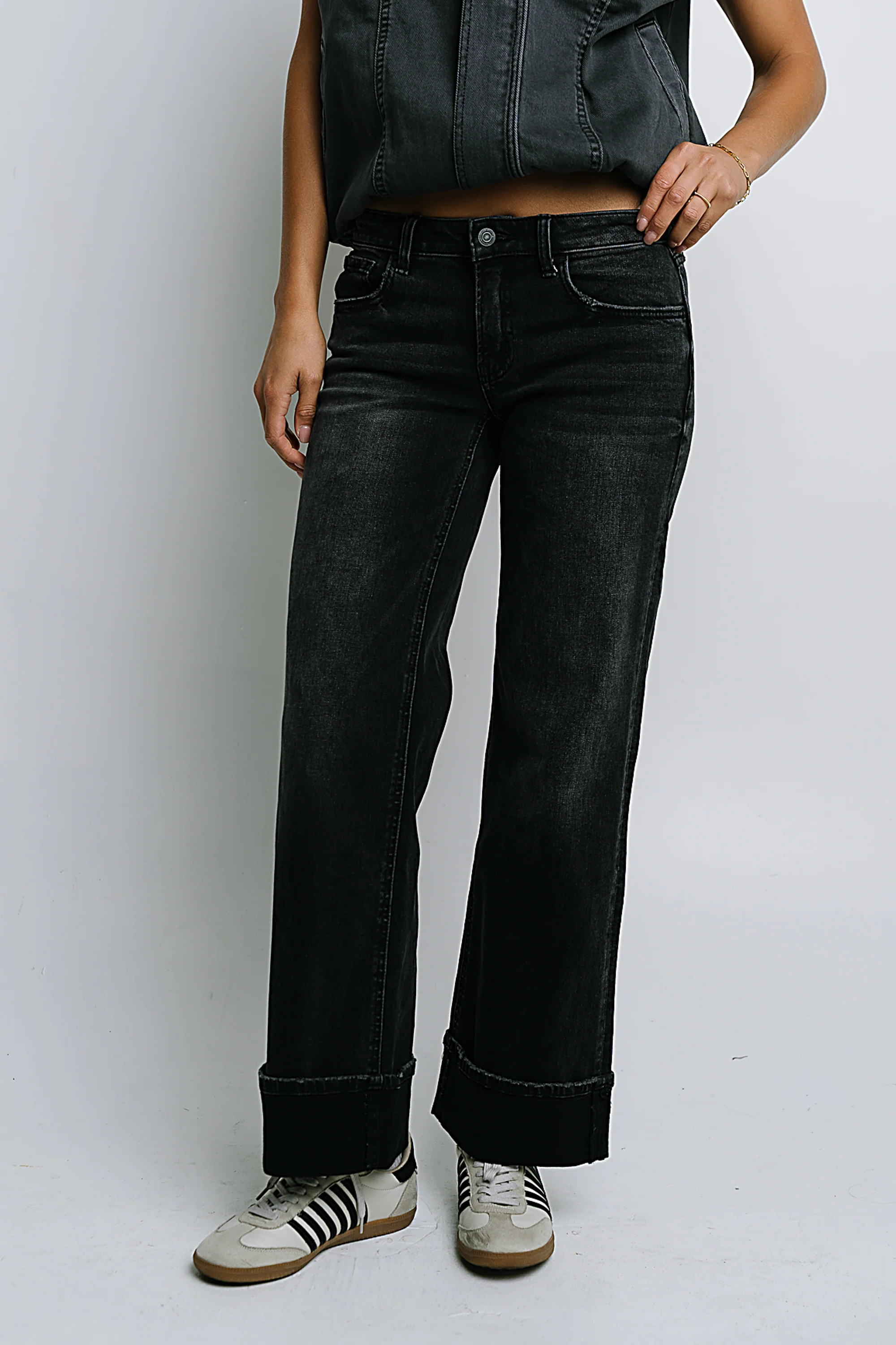 Marcia Cuffed Baggy Jeans in Faded Black - Image 5