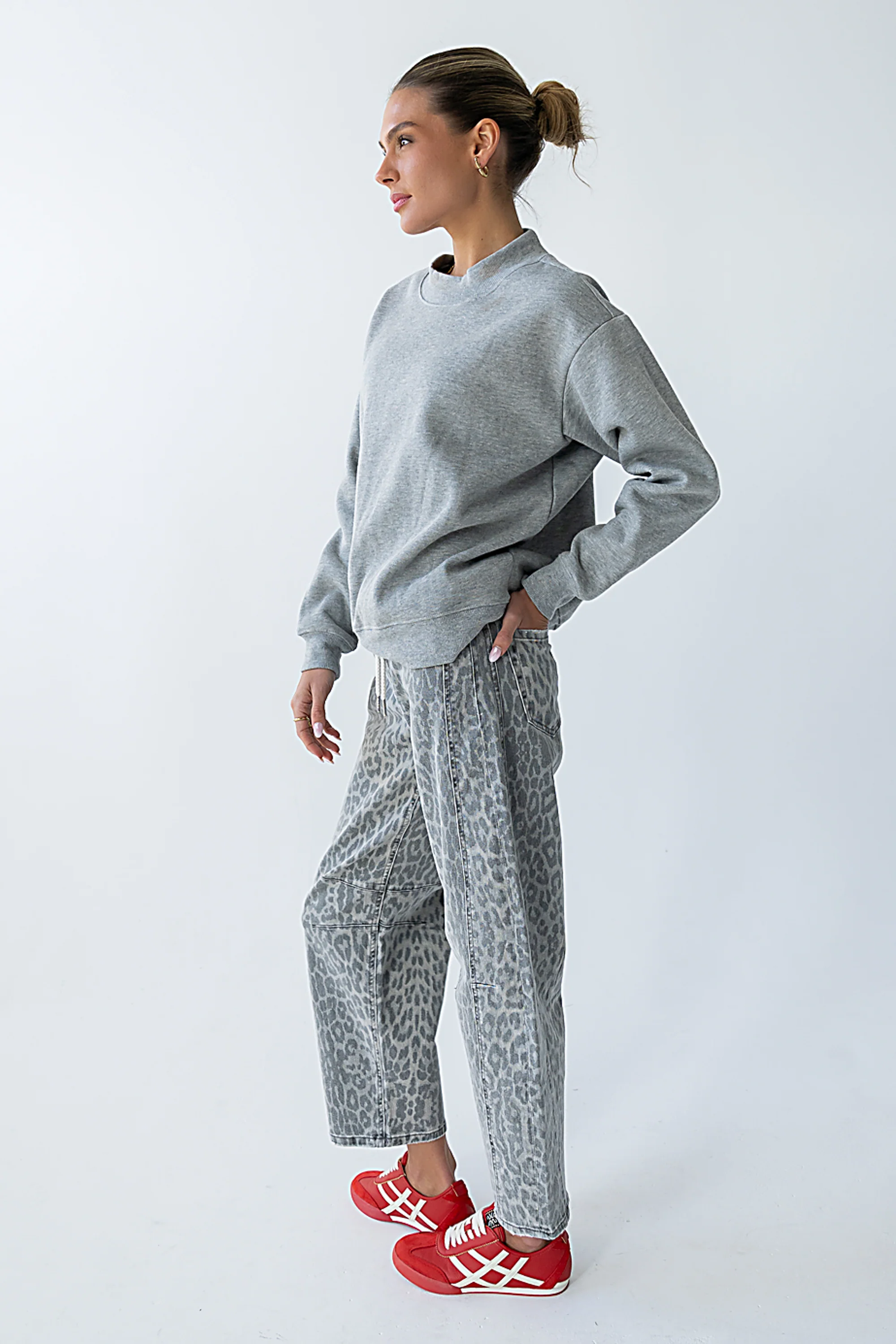 Marie Oversized Sweatshirt in Grey - FINAL SALE - Image 7