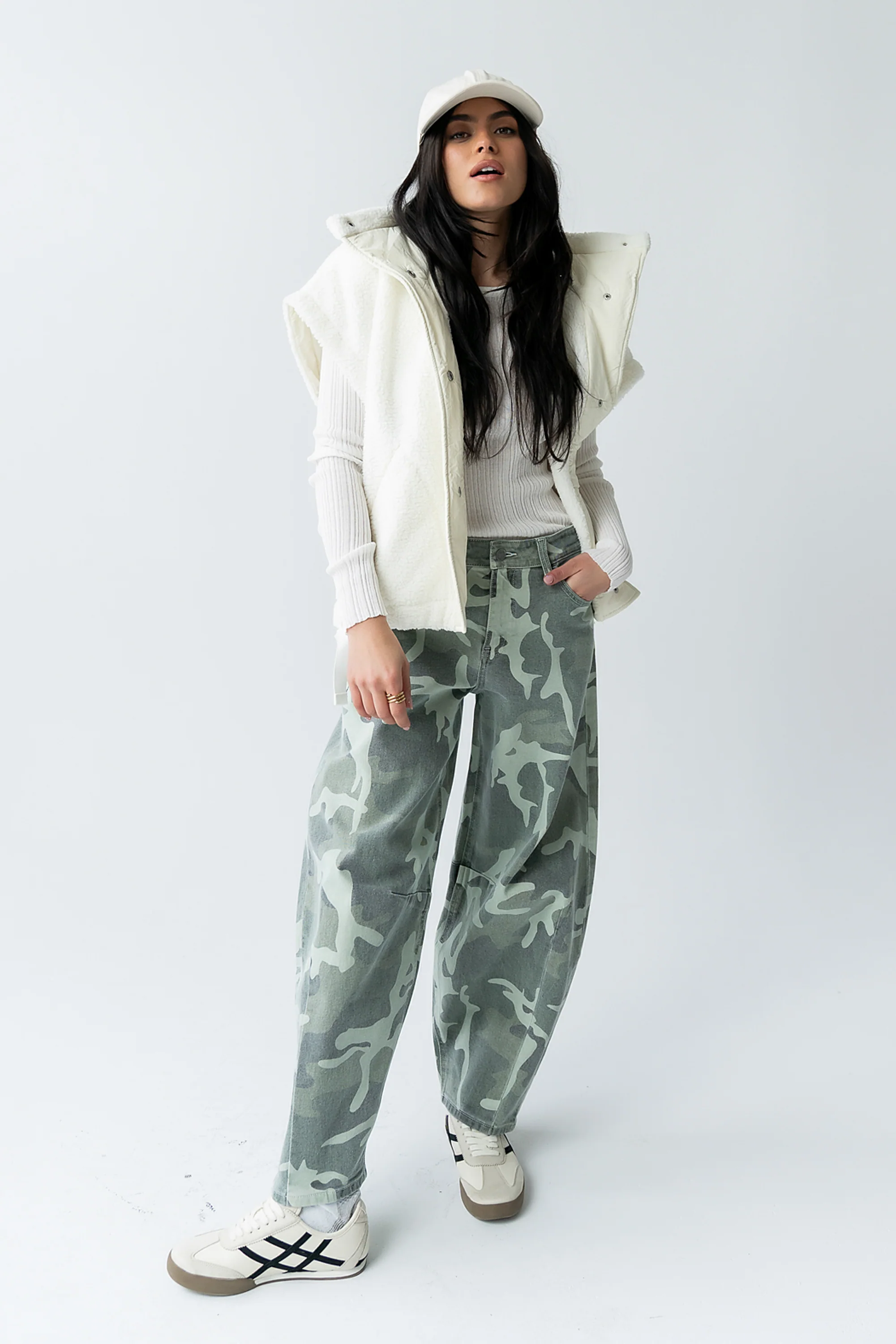 Marsha Oversized Sherpa Vest - Image 9