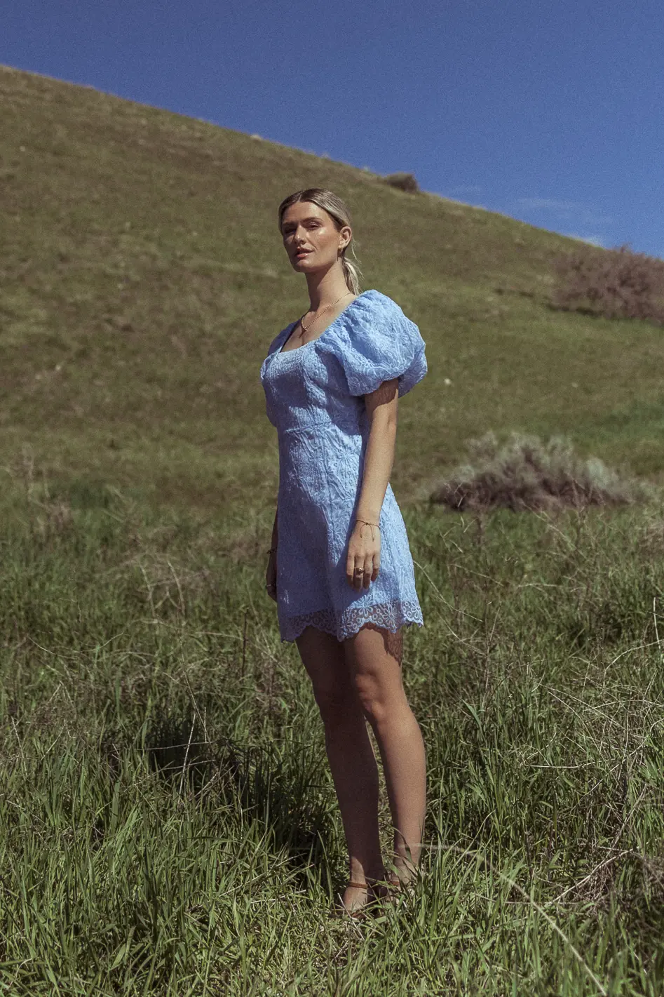 Maye Lace Mini Dress in Blue - FINAL SALE - Image 4