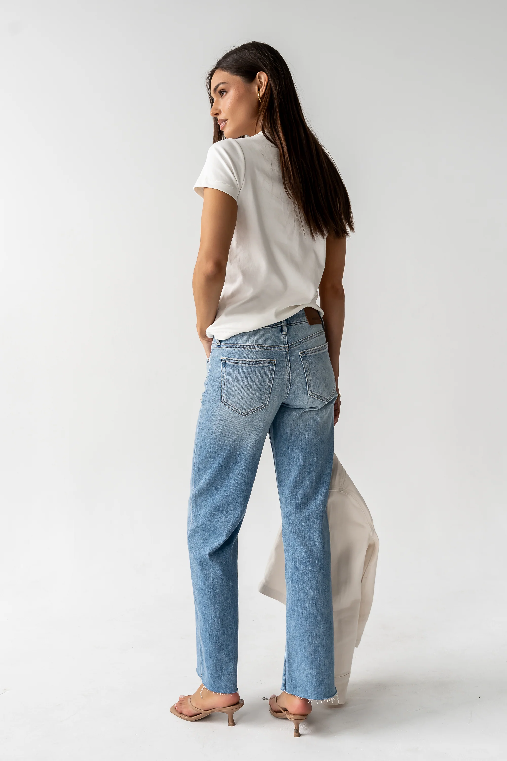 Mckenna T-Shirt in White - Image 7