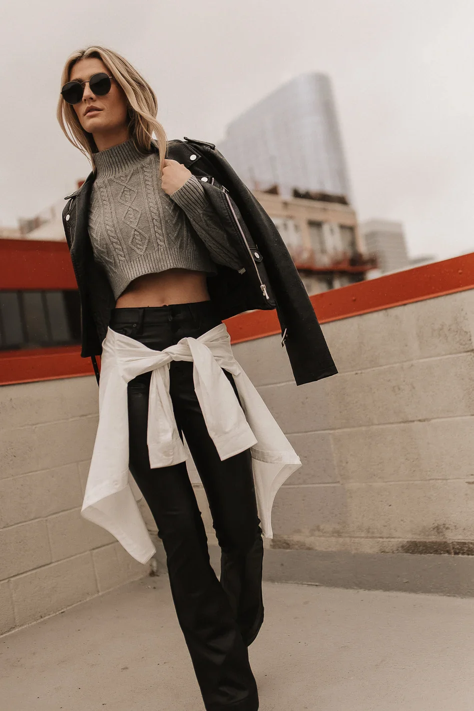 Mickie Cropped Sweater in Grey - FINAL SALE - Image 4