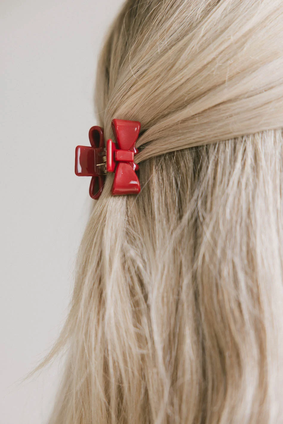 Mini Bow Claw Clip in Red - Image 2