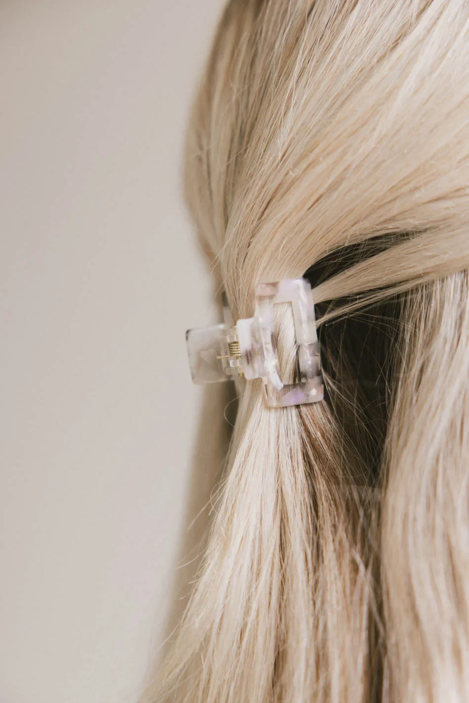 Mini Cutout Claw Clip in Grey - Image 2