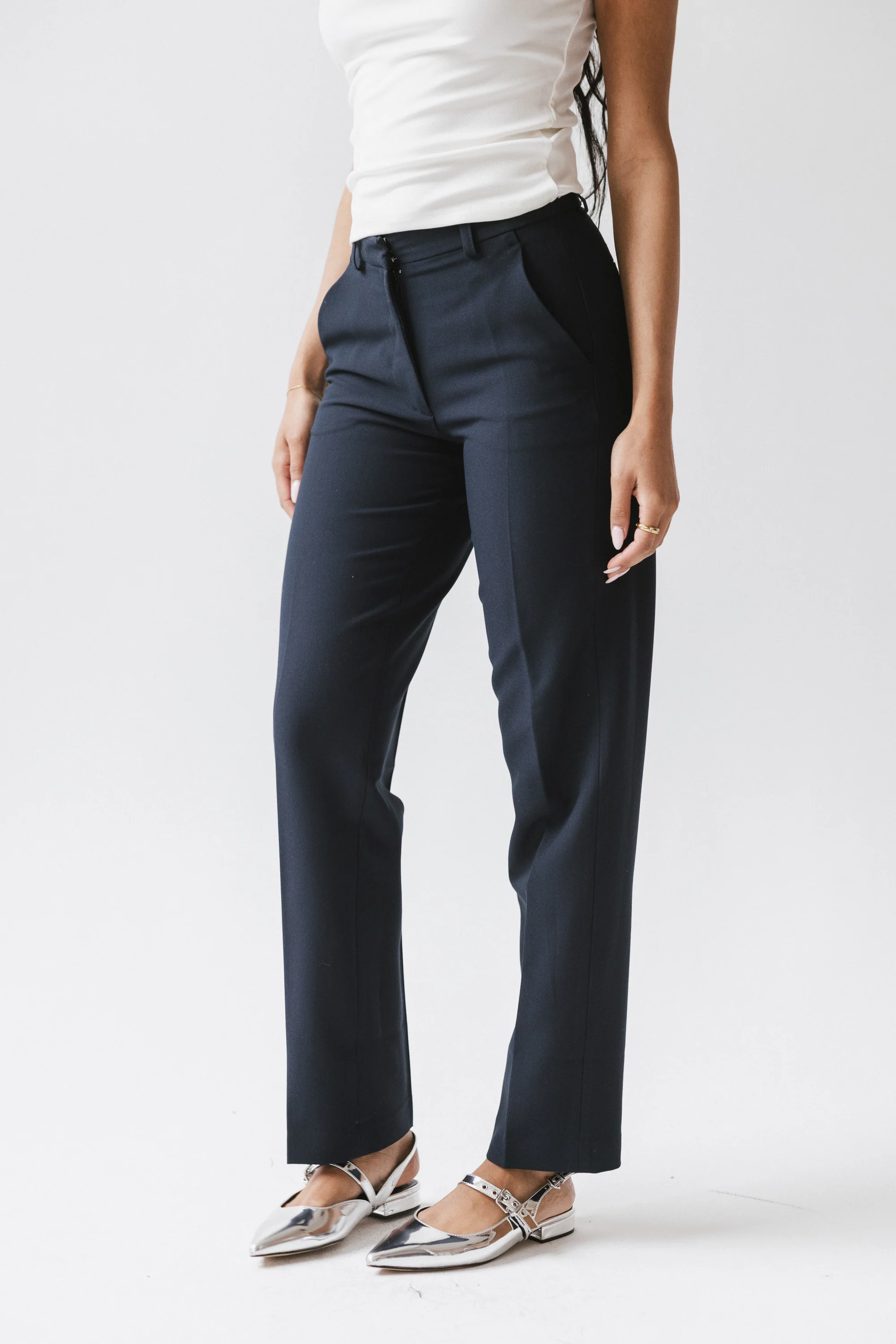 Mitchel Straight Leg Trouser in Navy - Image 3