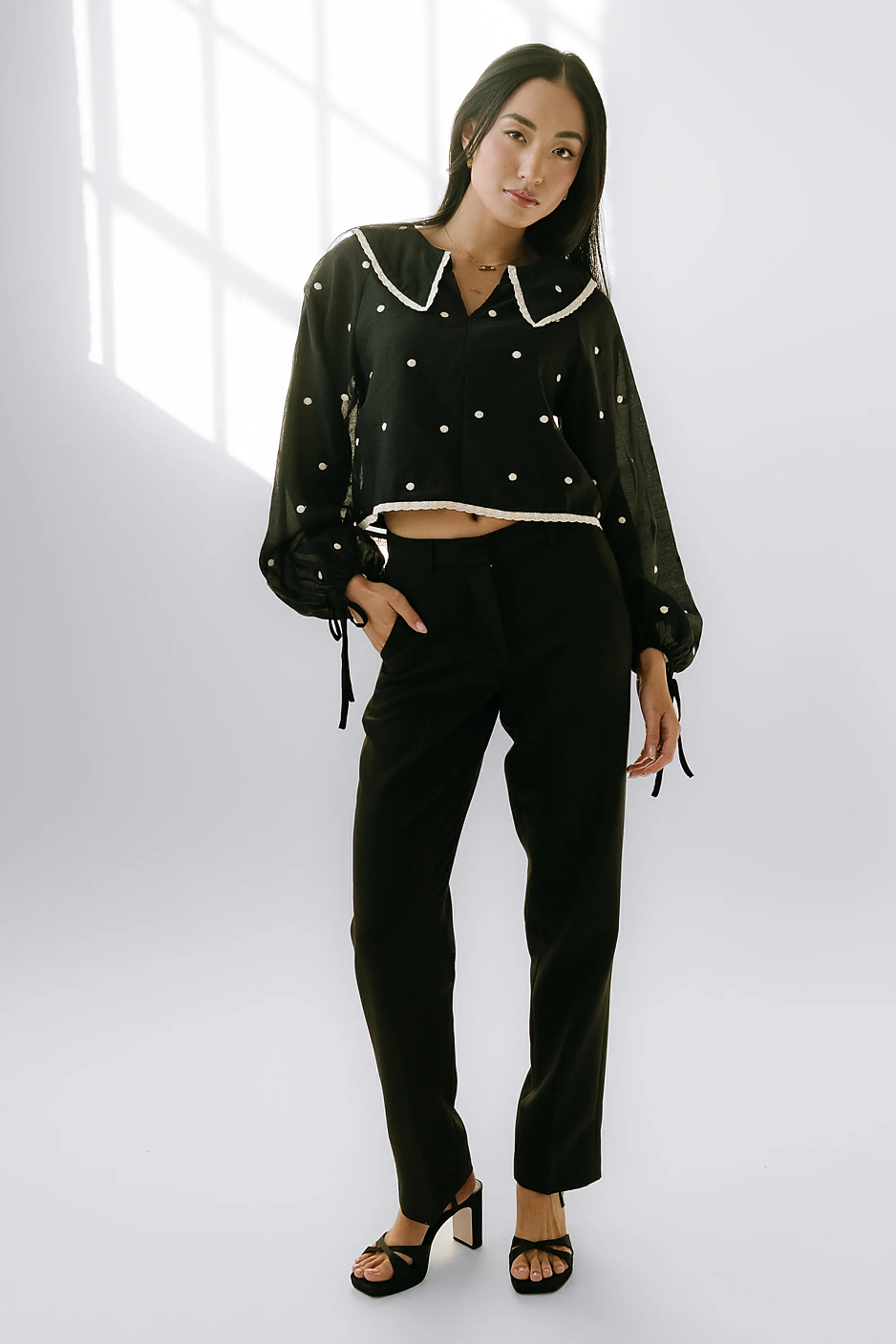 Mitchel Straight Leg Trouser in Black - Image 2