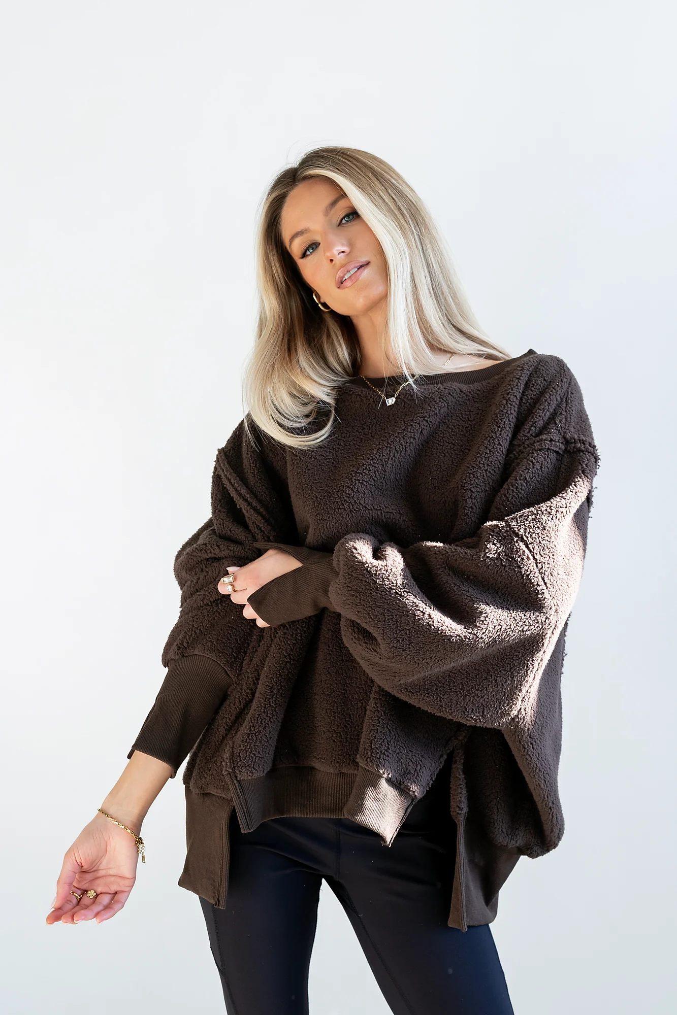 Moxie Oversized Sherpa Sweater in Brown - FINAL SALE - Image 2