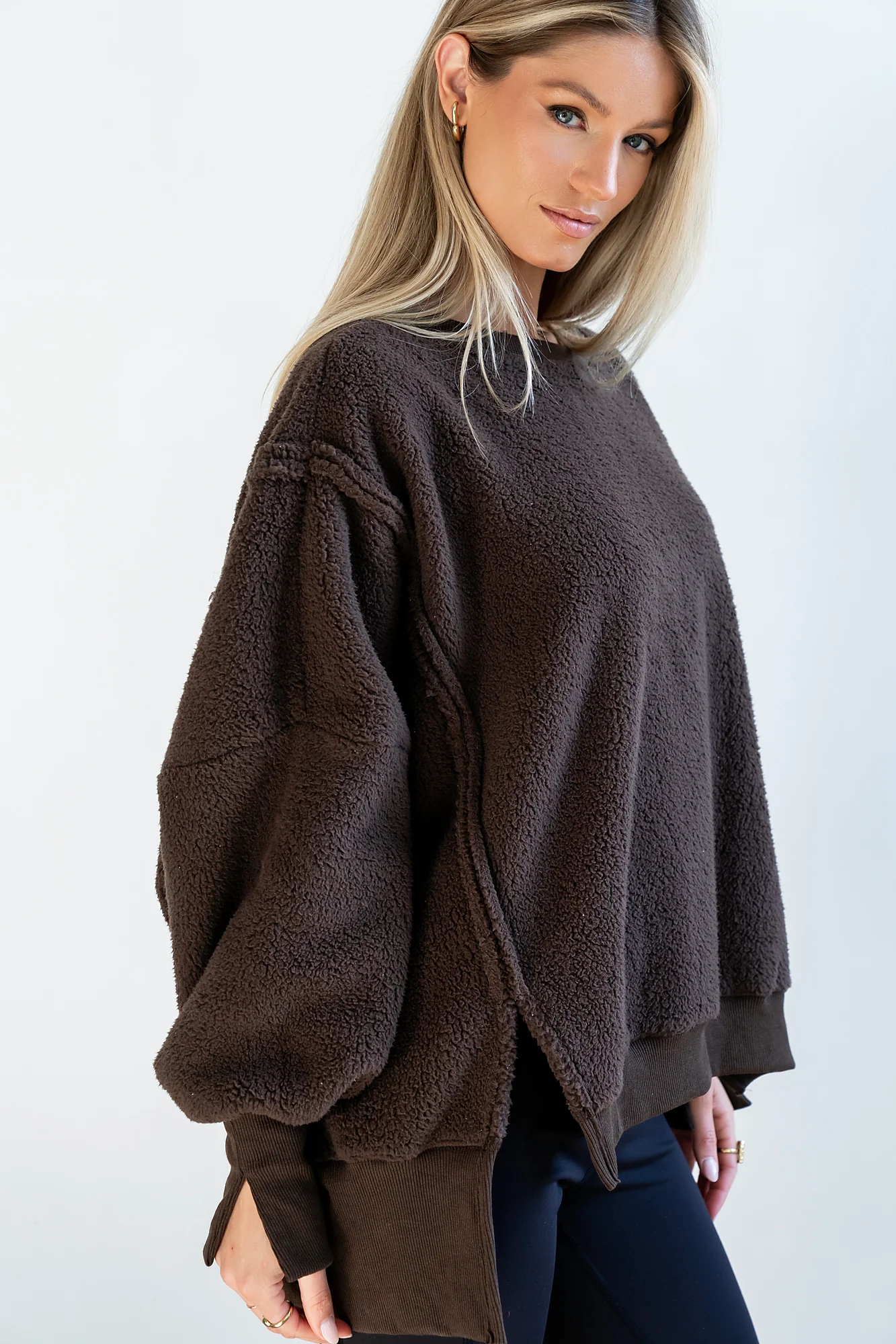 Moxie Oversized Sherpa Sweater in Brown - FINAL SALE - Image 6