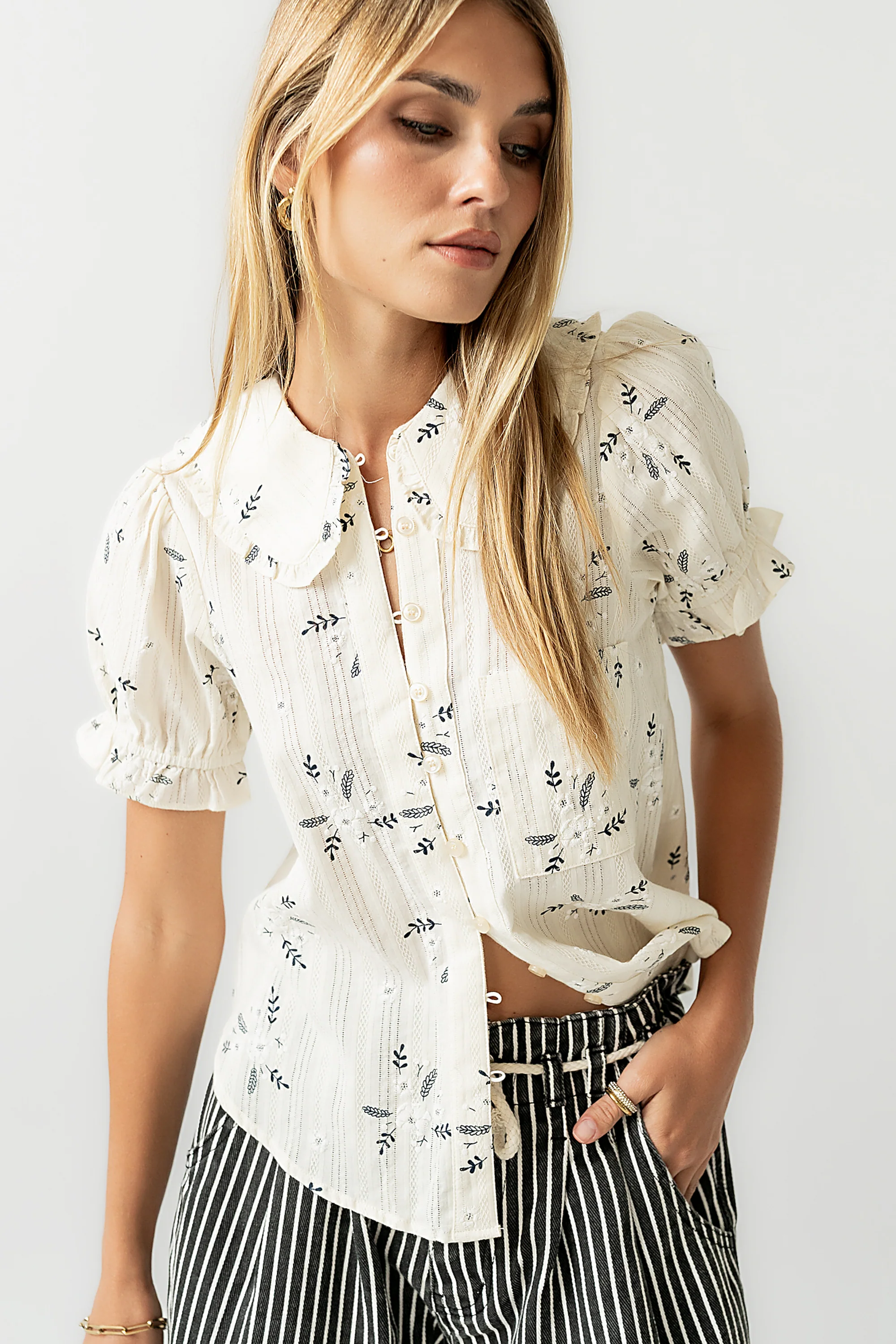 Nelly Floral Blouse in Cream - FINAL SALE - Image 2