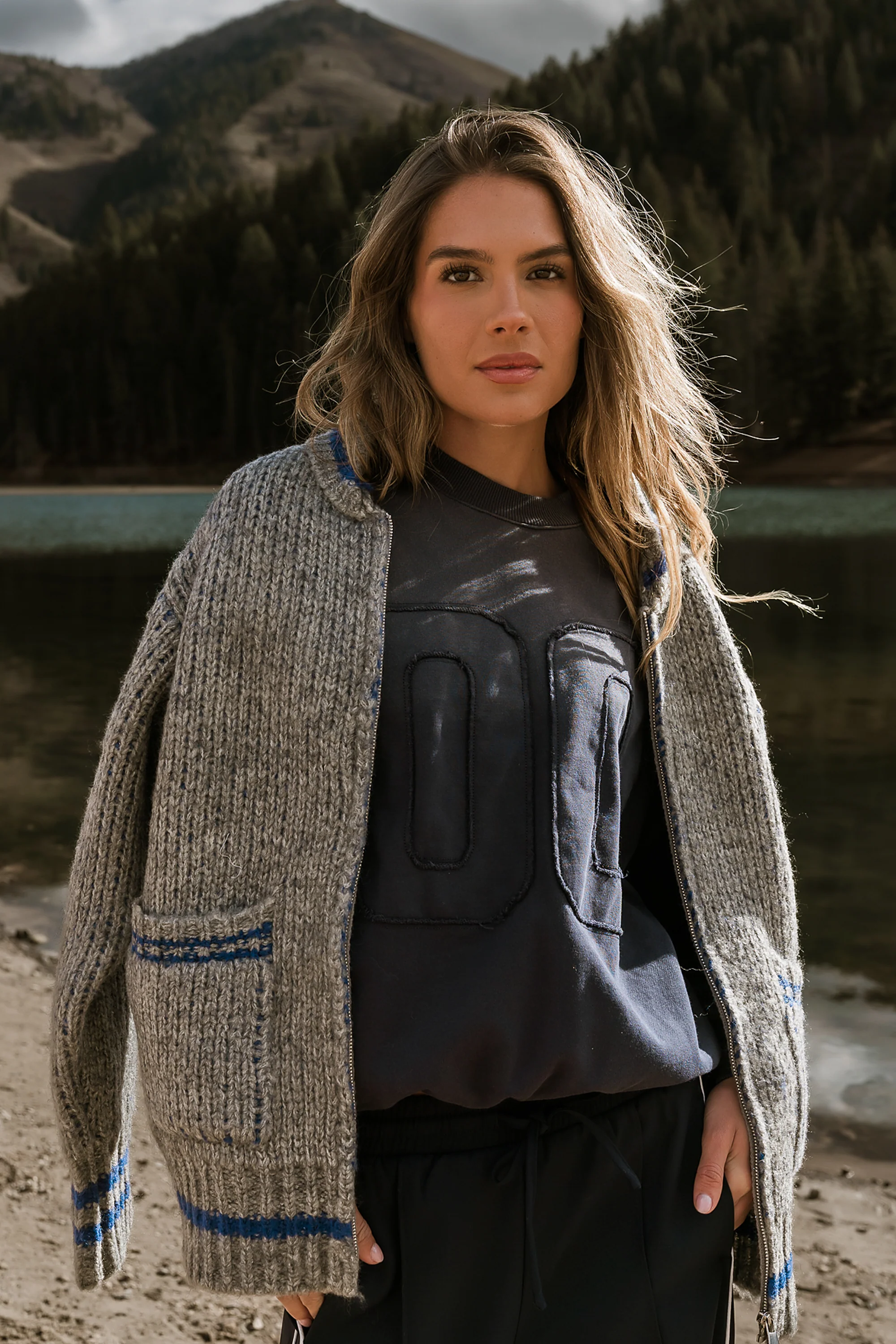 Nori Oversized Sweatshirt - Image 2