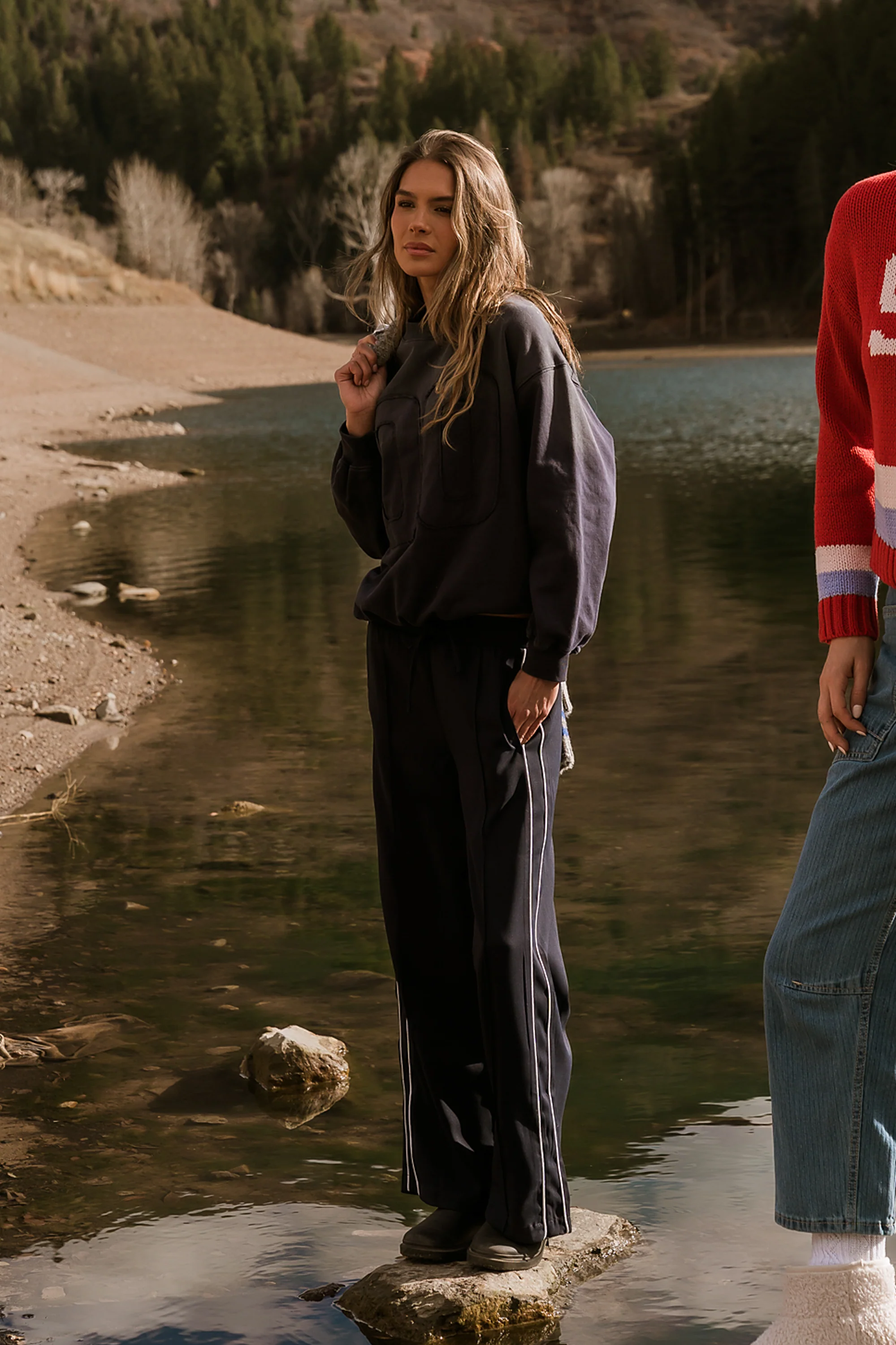 Nori Oversized Sweatshirt - Image 3