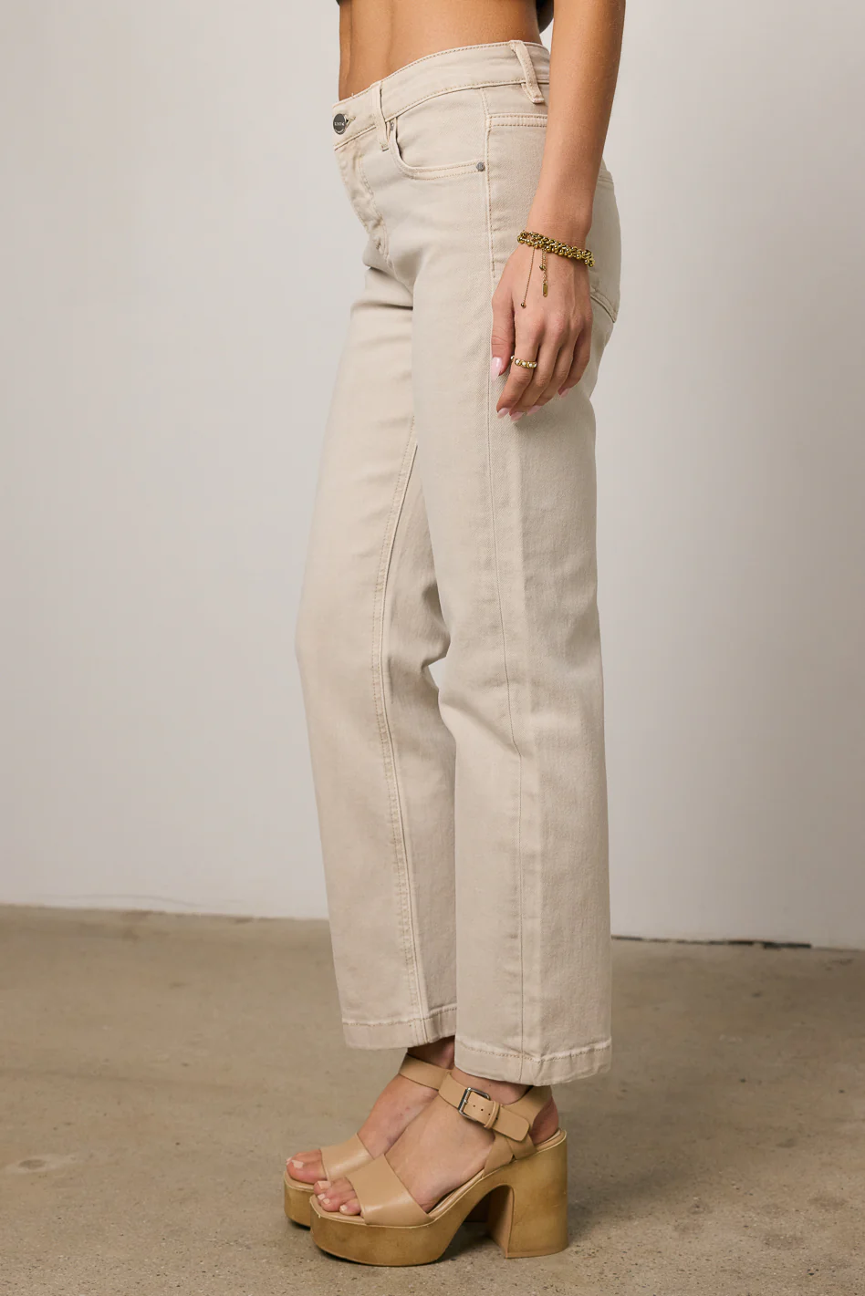 Nyla Straight Leg Jeans in Beige - FINAL SALE - Image 4