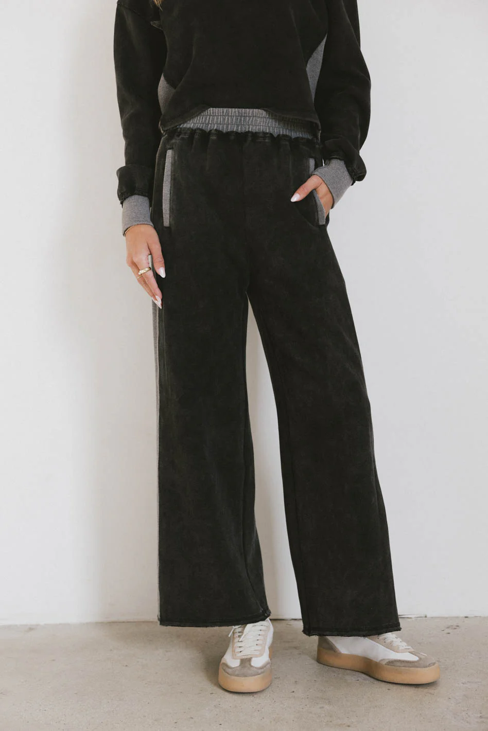 Odie Sweatpants in Black - FINAL SALE - Image 5