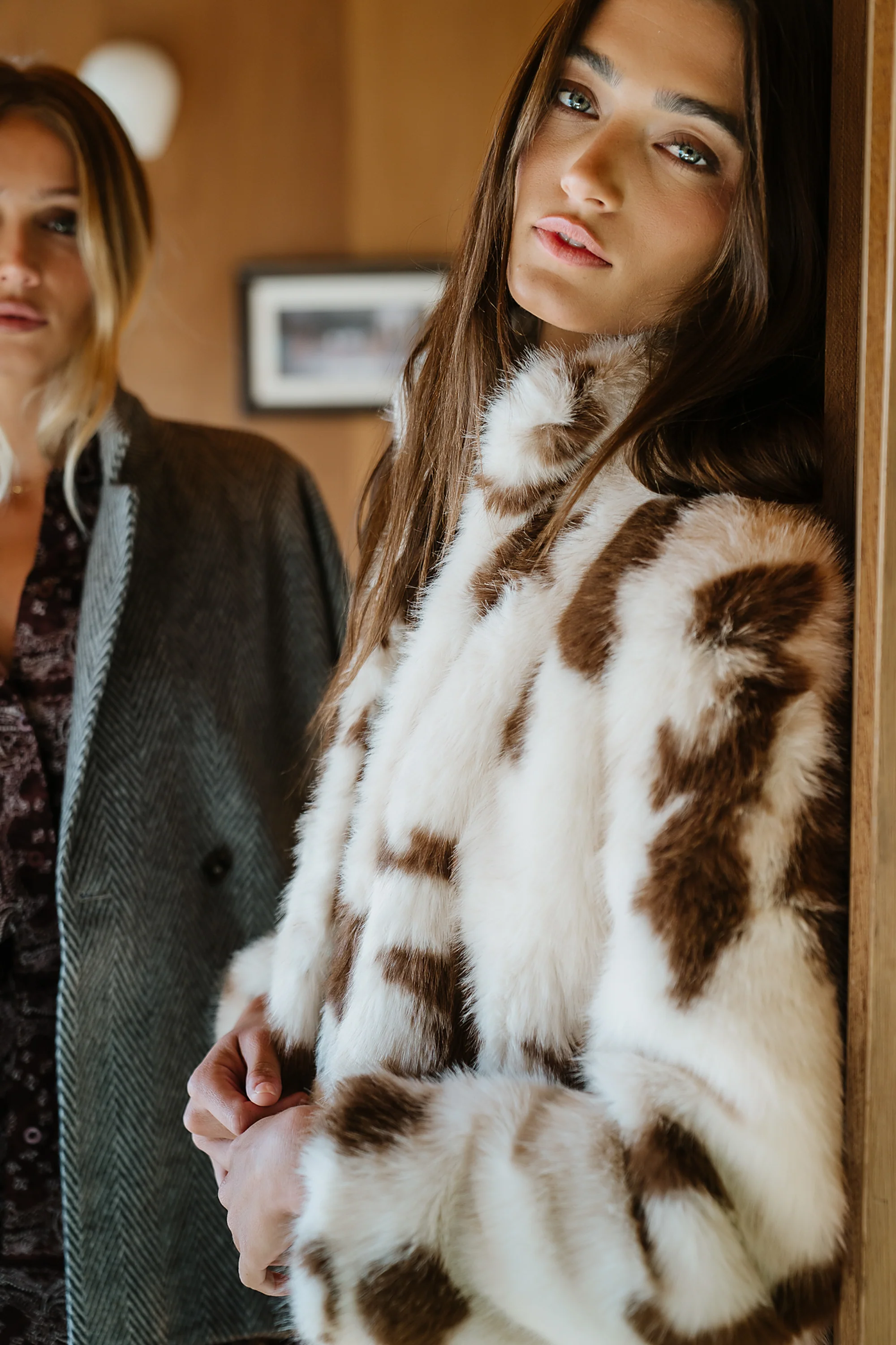 Ollie Cropped Faux Fur Coat - Image 5
