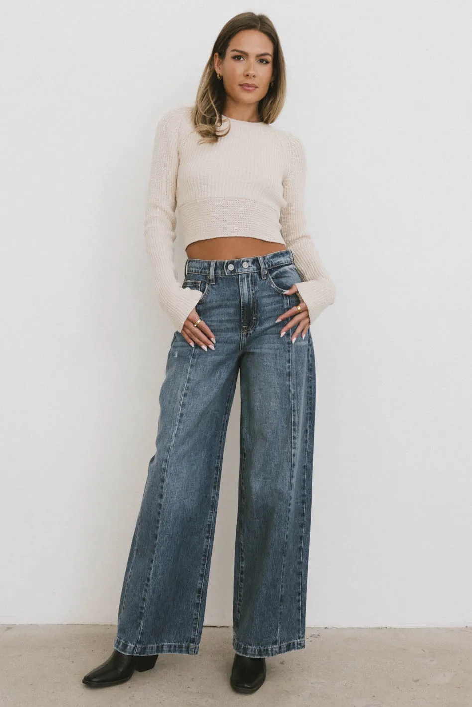 Oriella Wide Leg Jeans in Medium Wash - FINAL SALE - Image 4