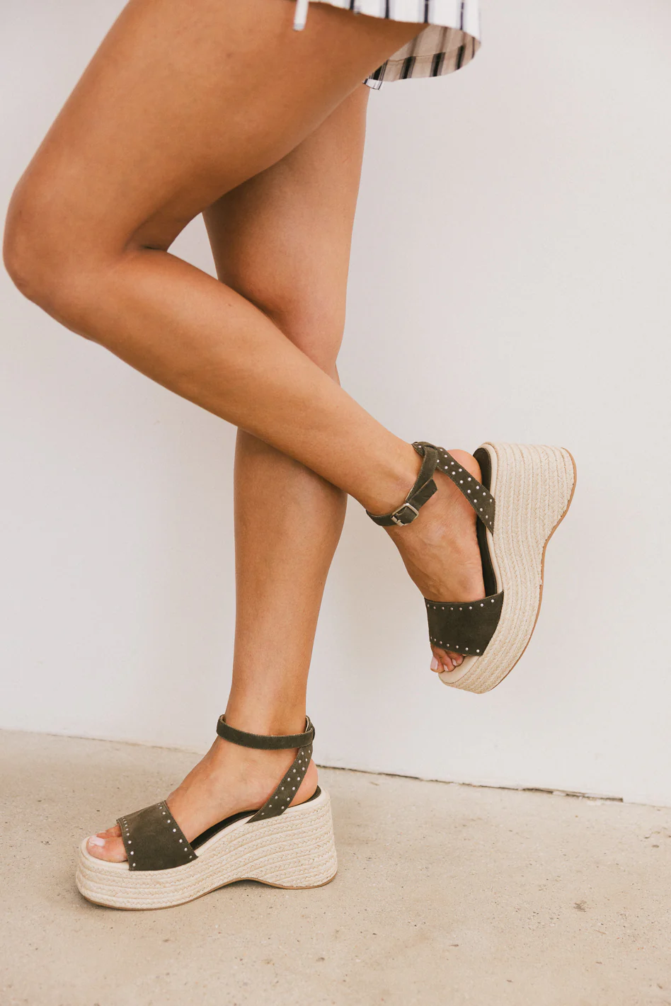 Pascha Wedge Sandal in Olive - FINAL SALE - Image 4
