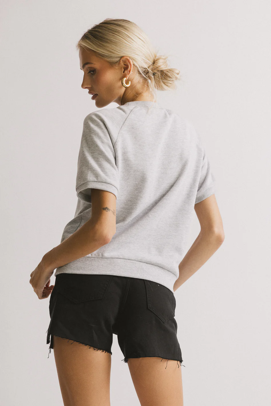 Pauly Short Sleeve Top in Heather Grey - FINAL SALE - Image 4