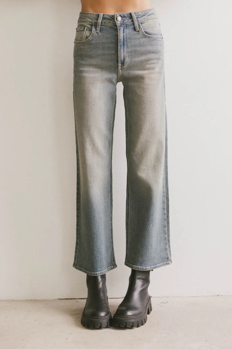 Reva Straight Leg Jeans in Medium Wash - FINAL SALE - Image 6