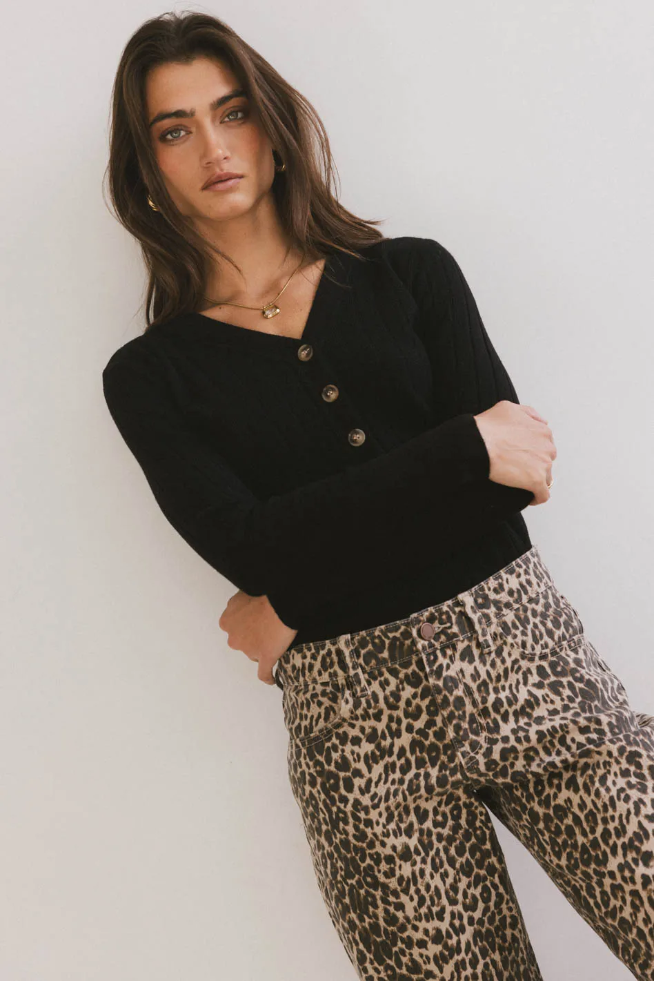 Ribbed Button Front Top in Black - FINAL SALE - Image 4