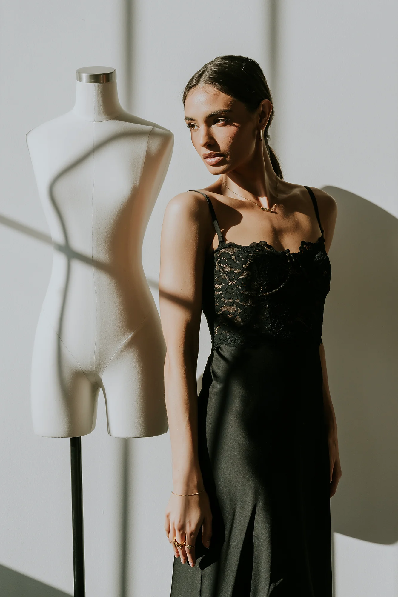 Rina Lace Midi Dress - Image 3