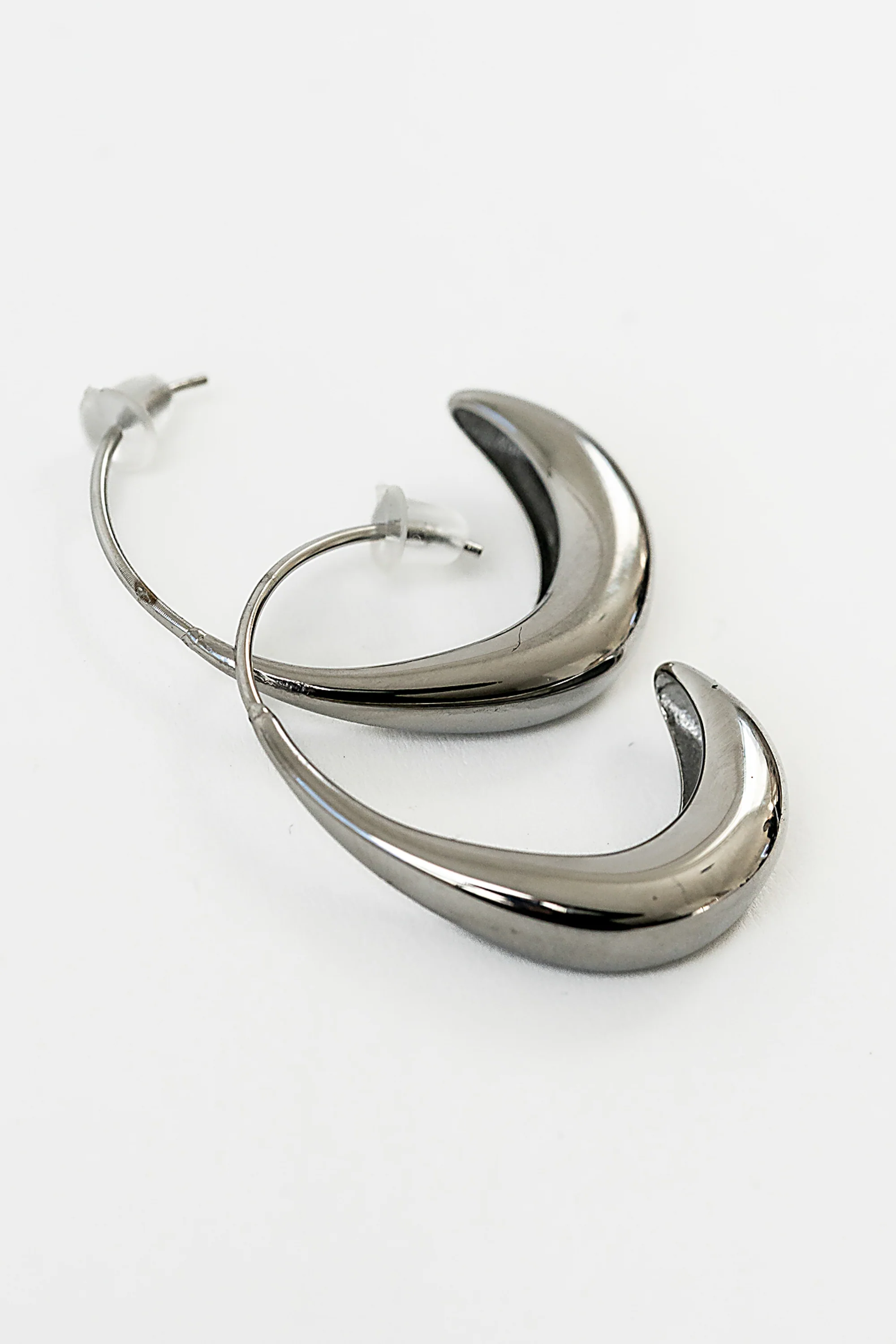 Roman Hoop Earrings in Silver - Image 2