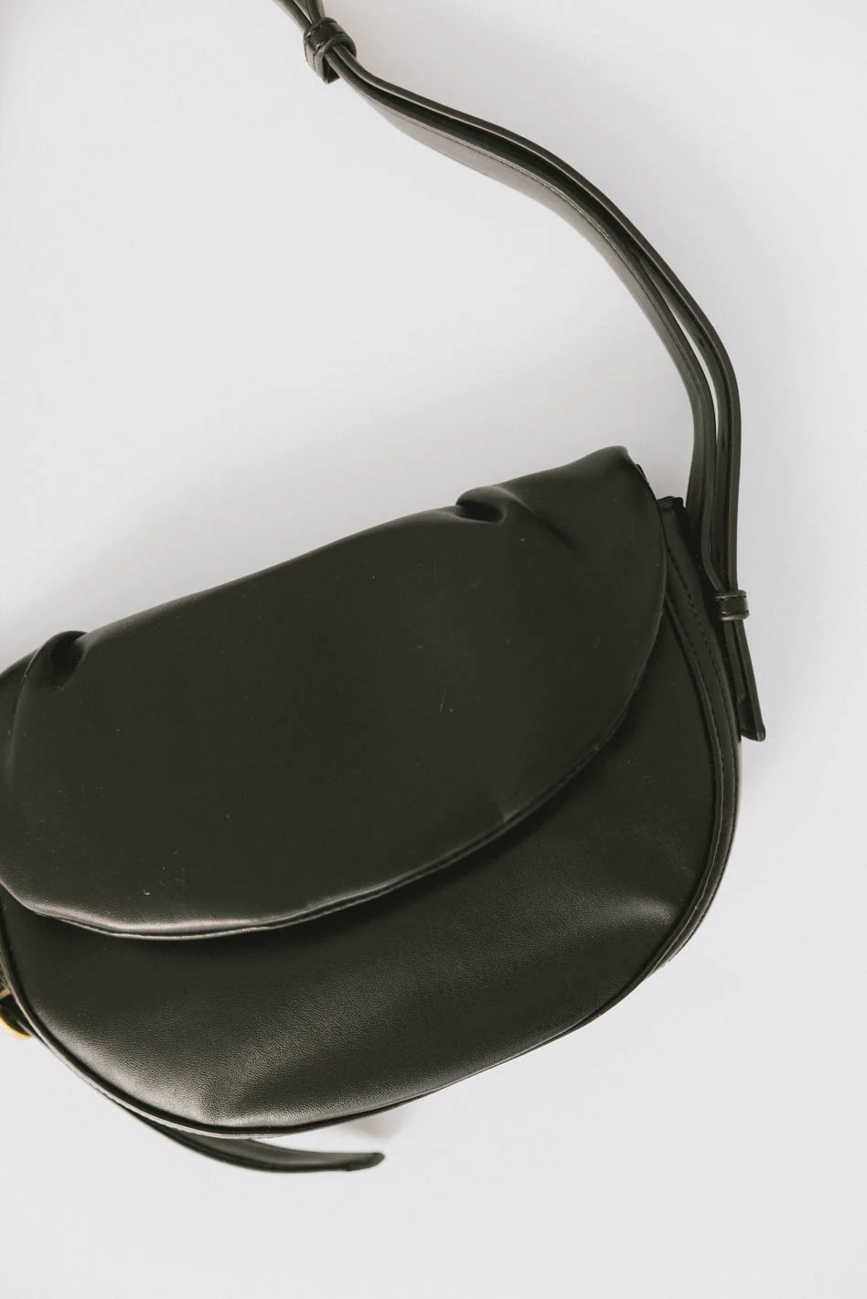 Rumble Vegan Leather Bag in Black - FINAL SALE - Image 2